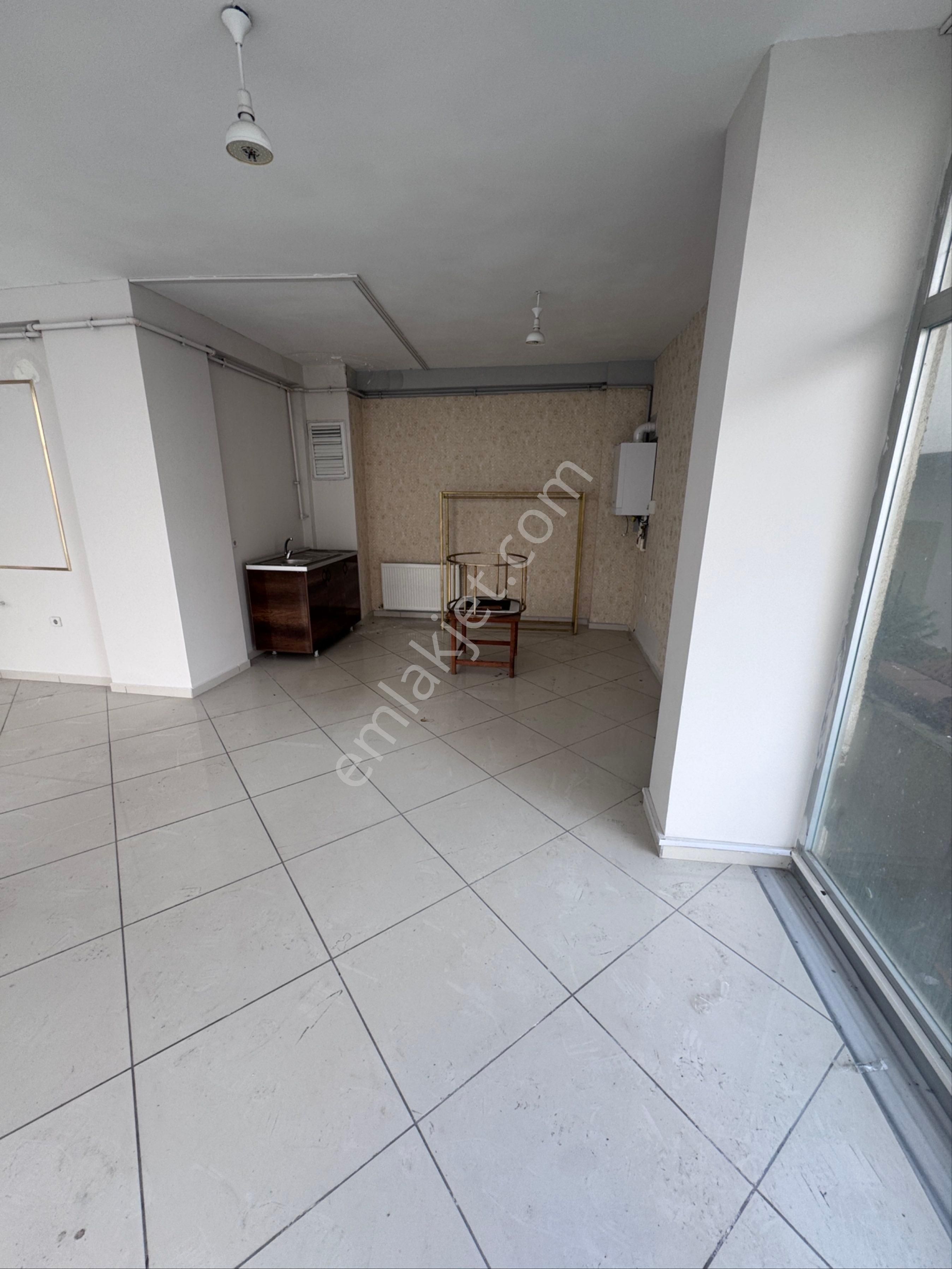 Bulut Beta Emlak’tan İnönü Mah Sultangazi Cad 3.parsel Geniş Dükkan - Görsel 12