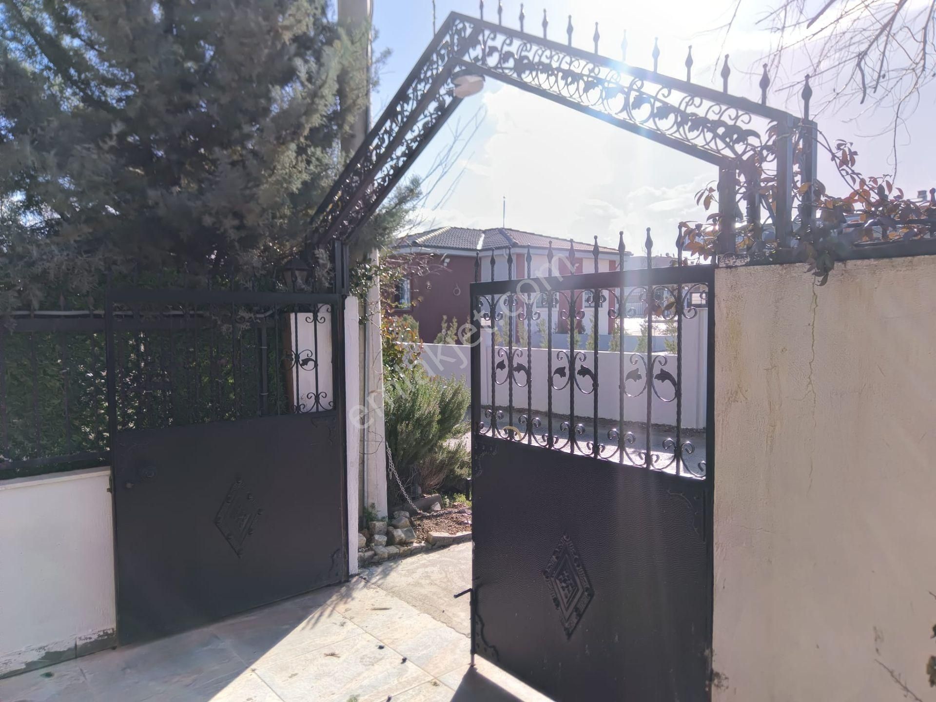 Menderes Turyap'tan Barbaros Mh. 2+1 Bakımlı Kiralık Daire - Görsel 4