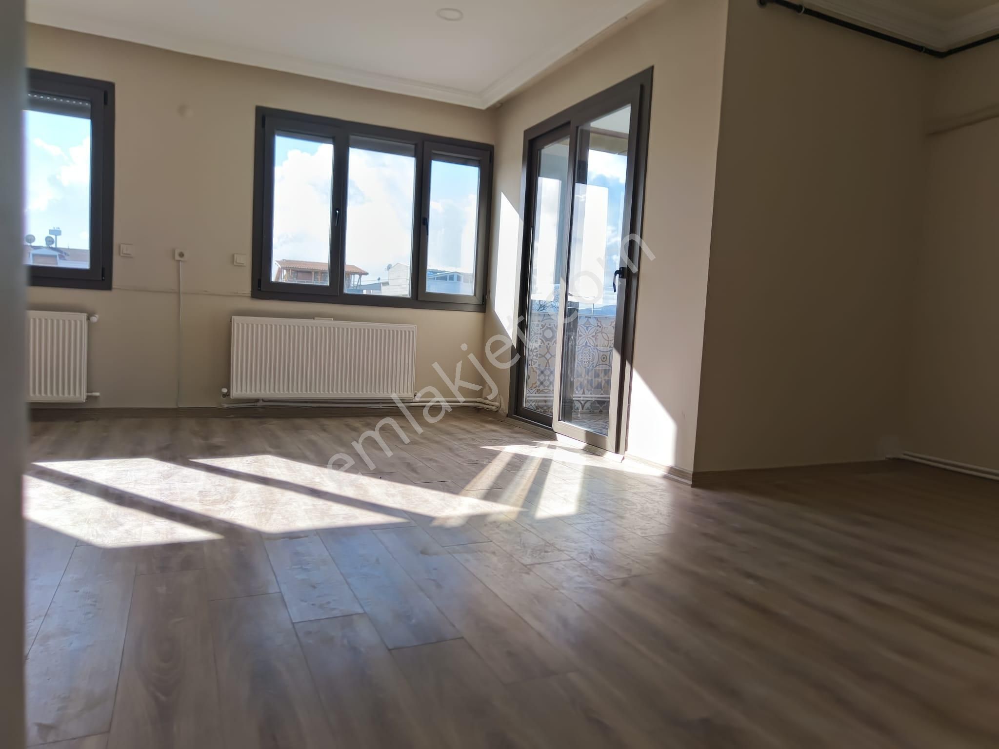 Menderes Turyap'tan Barbaros Mh. 2+1 Bakımlı Kiralık Daire - Görsel 12