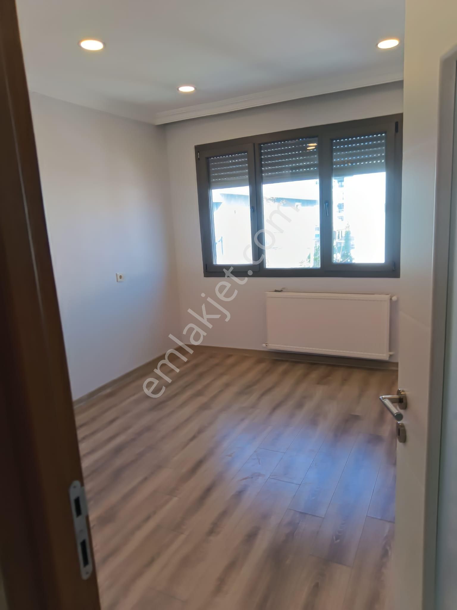 Menderes Turyap'tan Barbaros Mh. 2+1 Bakımlı Kiralık Daire - Görsel 26