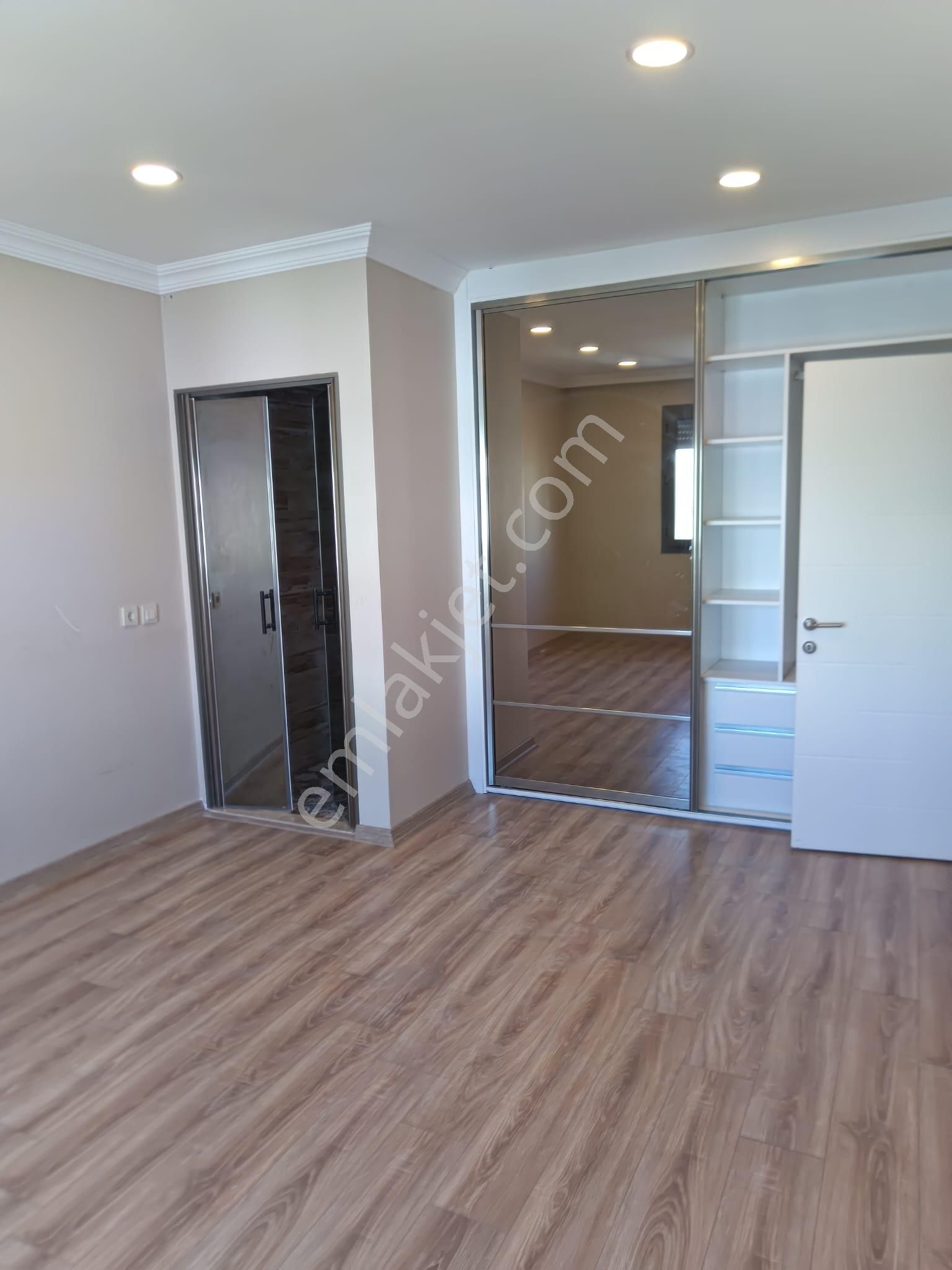 Menderes Turyap'tan Barbaros Mh. 2+1 Bakımlı Kiralık Daire - Görsel 22