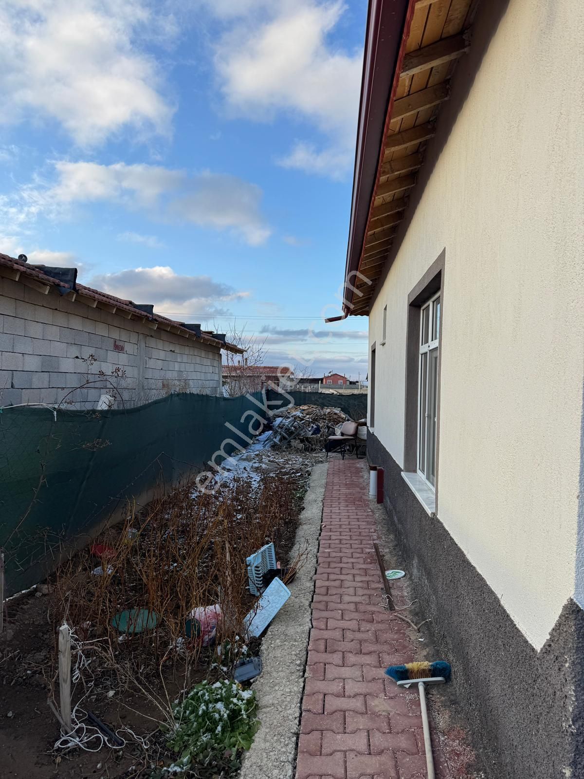 🌿 İçeri Çumra Köyü’nde Satılık 827 M² Bahçeli Ev 🏡 - Görsel 3
