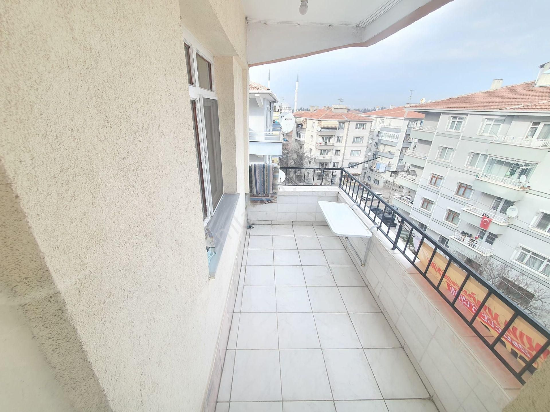 Sincan Malazgirt Mh.de 6+1 Teras Kilerli Cadde Üstü Satılık Daire - Görsel 16