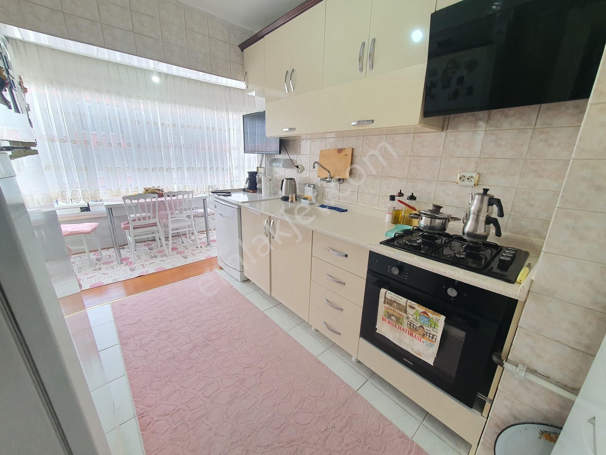 Sincan Malazgirt Mh.de 6+1 Teras Kilerli Cadde Üstü Satılık Daire - Görsel 2