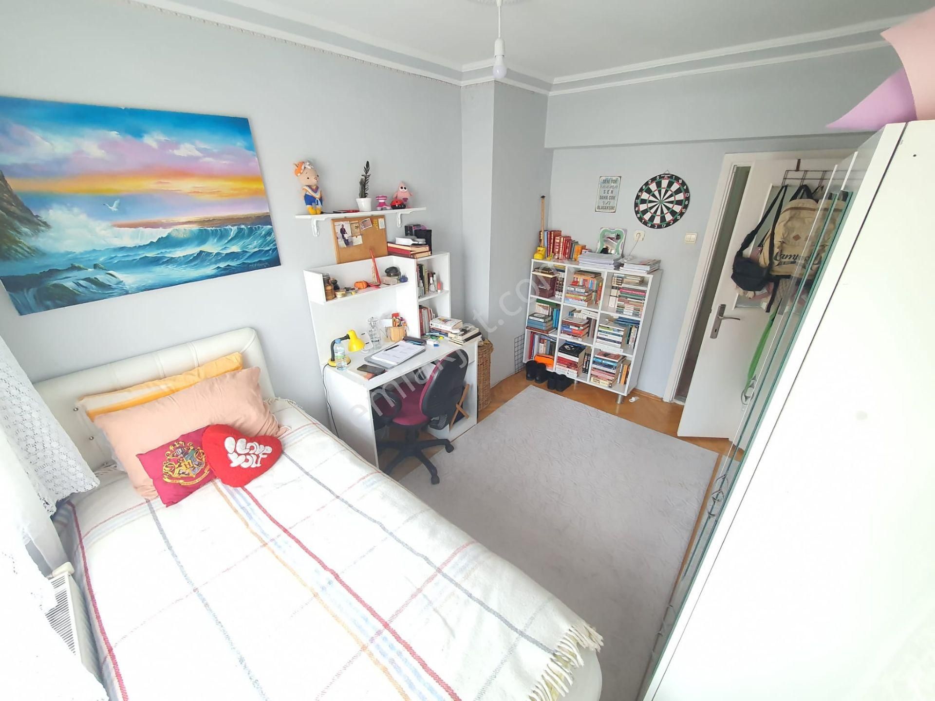 Sincan Malazgirt Mh.de 6+1 Teras Kilerli Cadde Üstü Satılık Daire