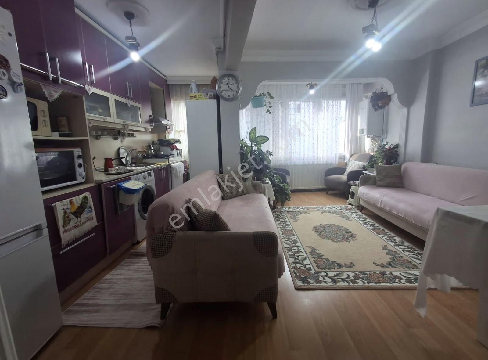 Savaş Emlak'tan Satılık 2+1 Daire