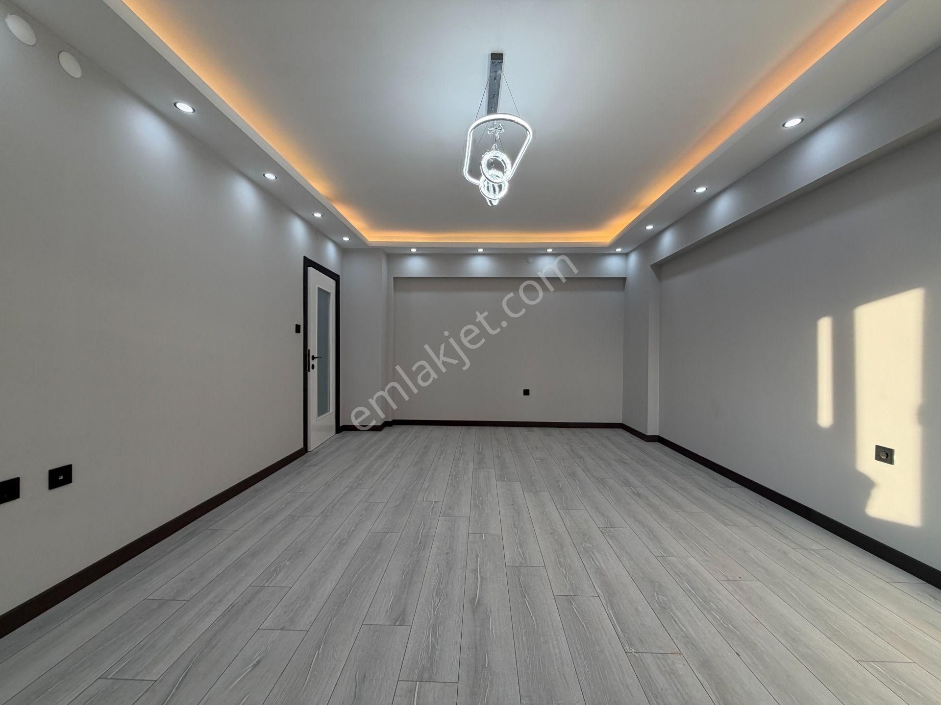 Göktaş'tan█fatih Mah.merkezi Konumda Full Yapılı 1.kat 3+1 Daire - Görsel 15