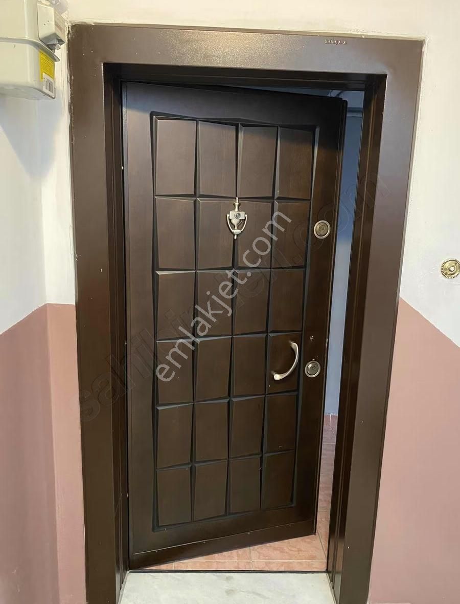 Ordu Caddesi Üzerinde Asansörlü 2+1 Daire