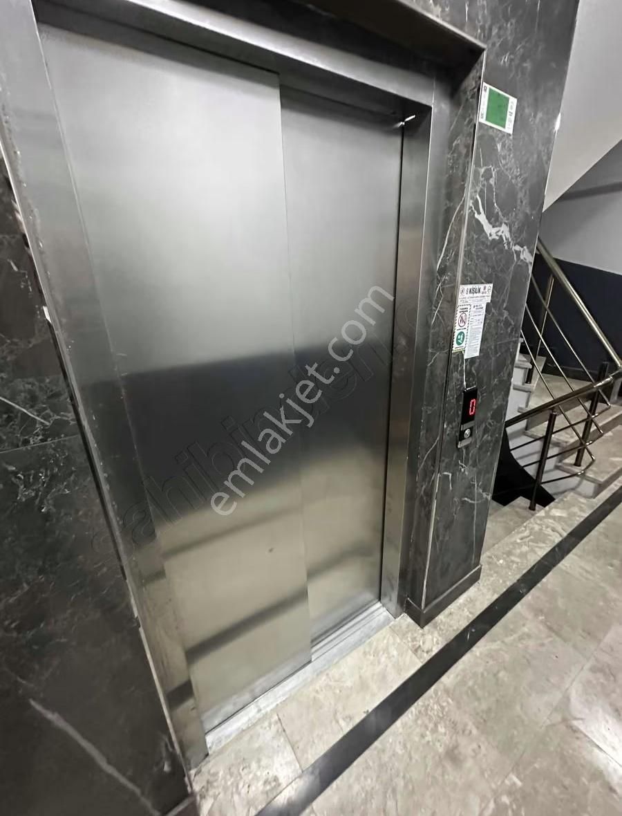 Özer Emlakdan Satılık Ögrenciler Skda 2+1 Daire Sıfır Otoparklı - Görsel 25