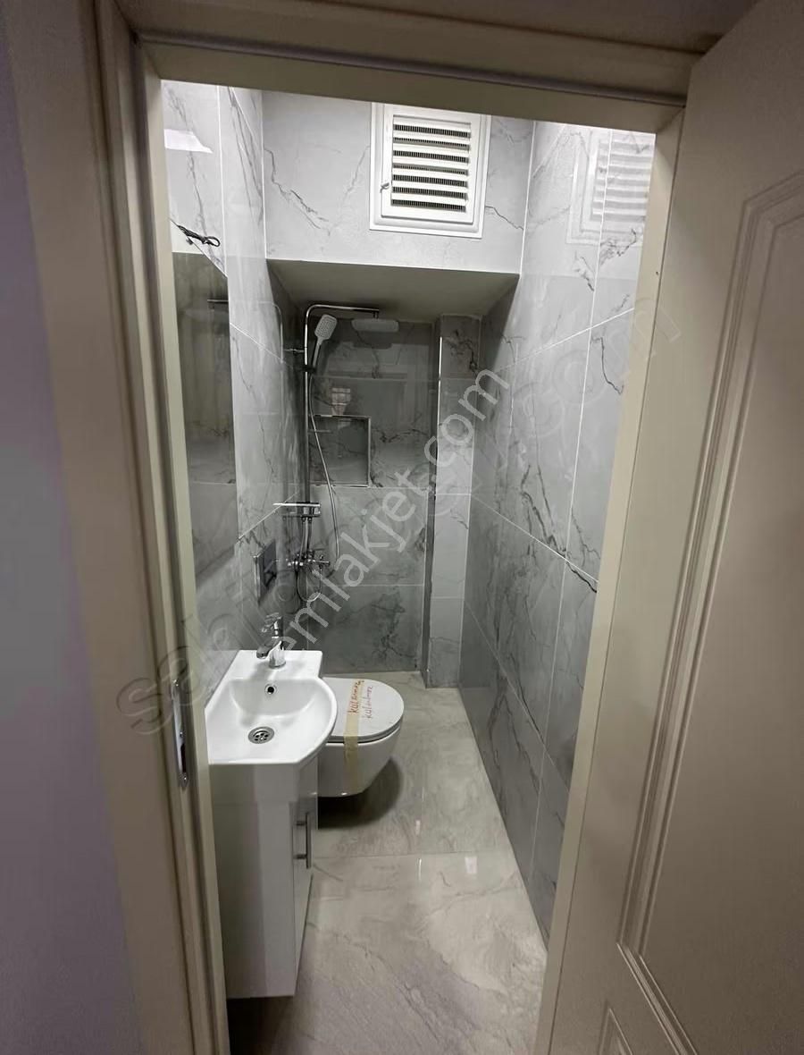 Özer Emlakdan Satılık Ögrenciler Skda 2+1 Daire Sıfır Otoparklı - Görsel 8