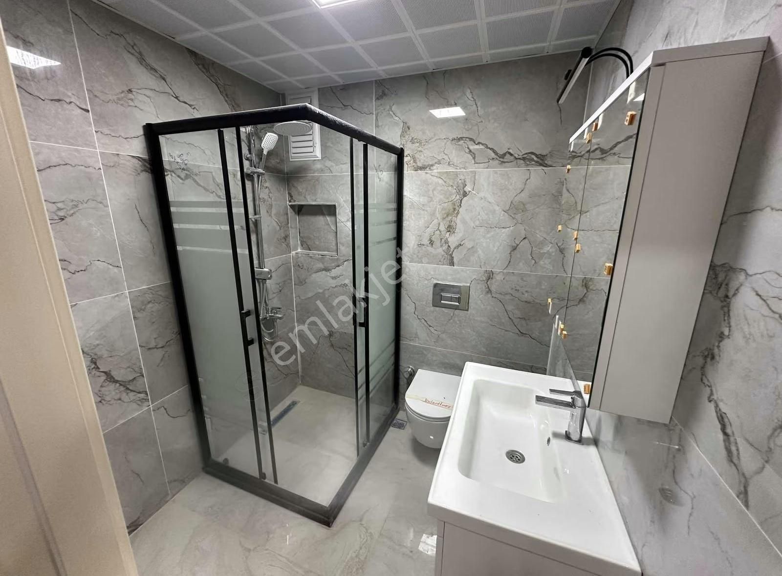 Özer Emlakdan Satılık Ögrenciler Skda 2+1 Daire Sıfır Otoparklı - Görsel 16