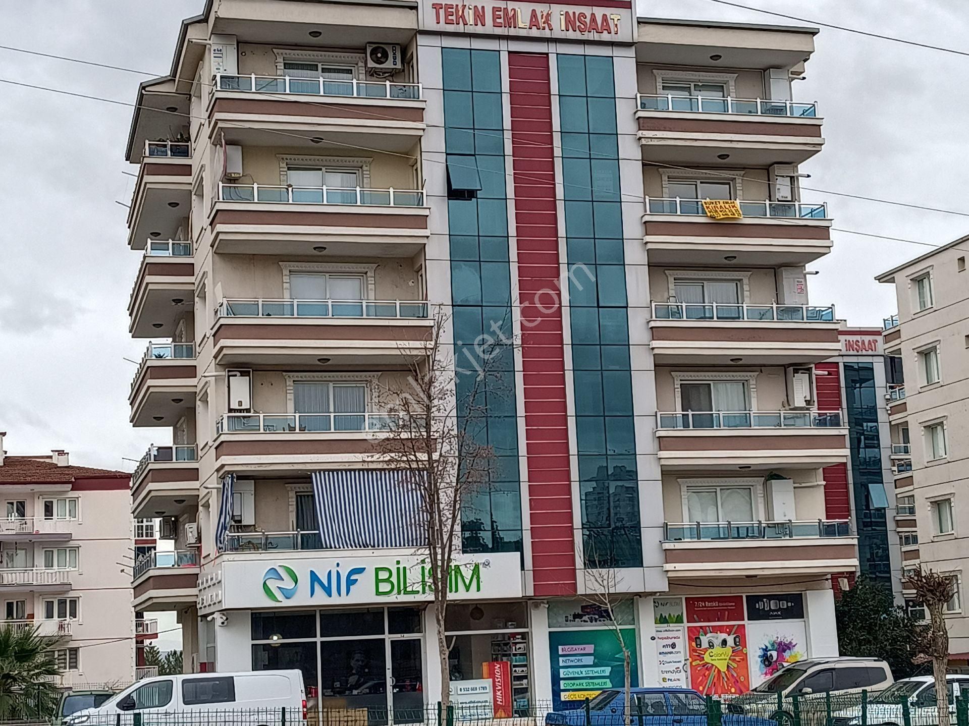 Buket Emlaktan Kiralık 2+1 Daire Ara Kat Doğalgazlı Asansörlü