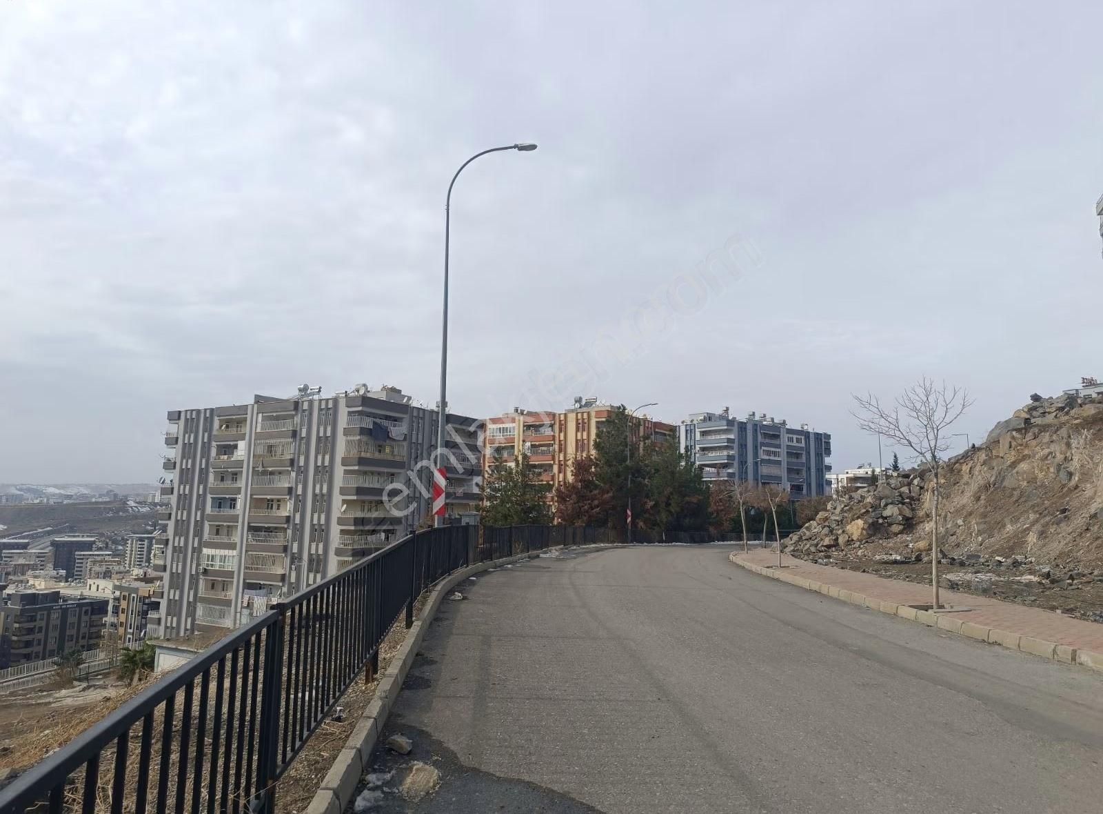 Doğukent 2 35 Cadde 3+1 Ara Kat Bakımlı Kiralık Daire.