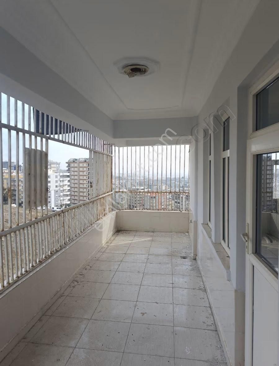 Doğukent 2 35 Cadde 3+1 Ara Kat Bakımlı Kiralık Daire. - Görsel 3