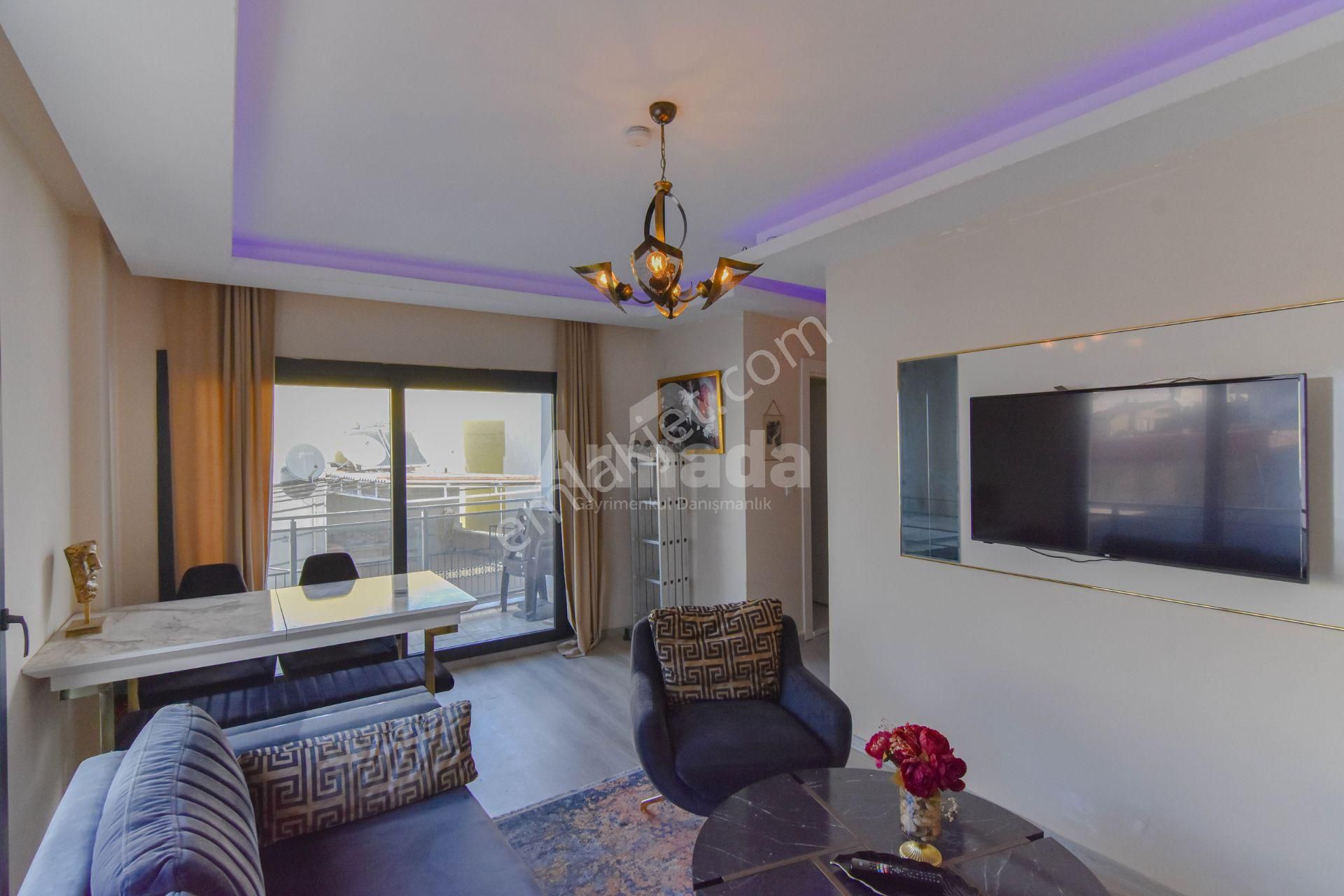 Kuşadası Merkez'de Satılık 1+1 Eşyalı Daire - Görsel 5