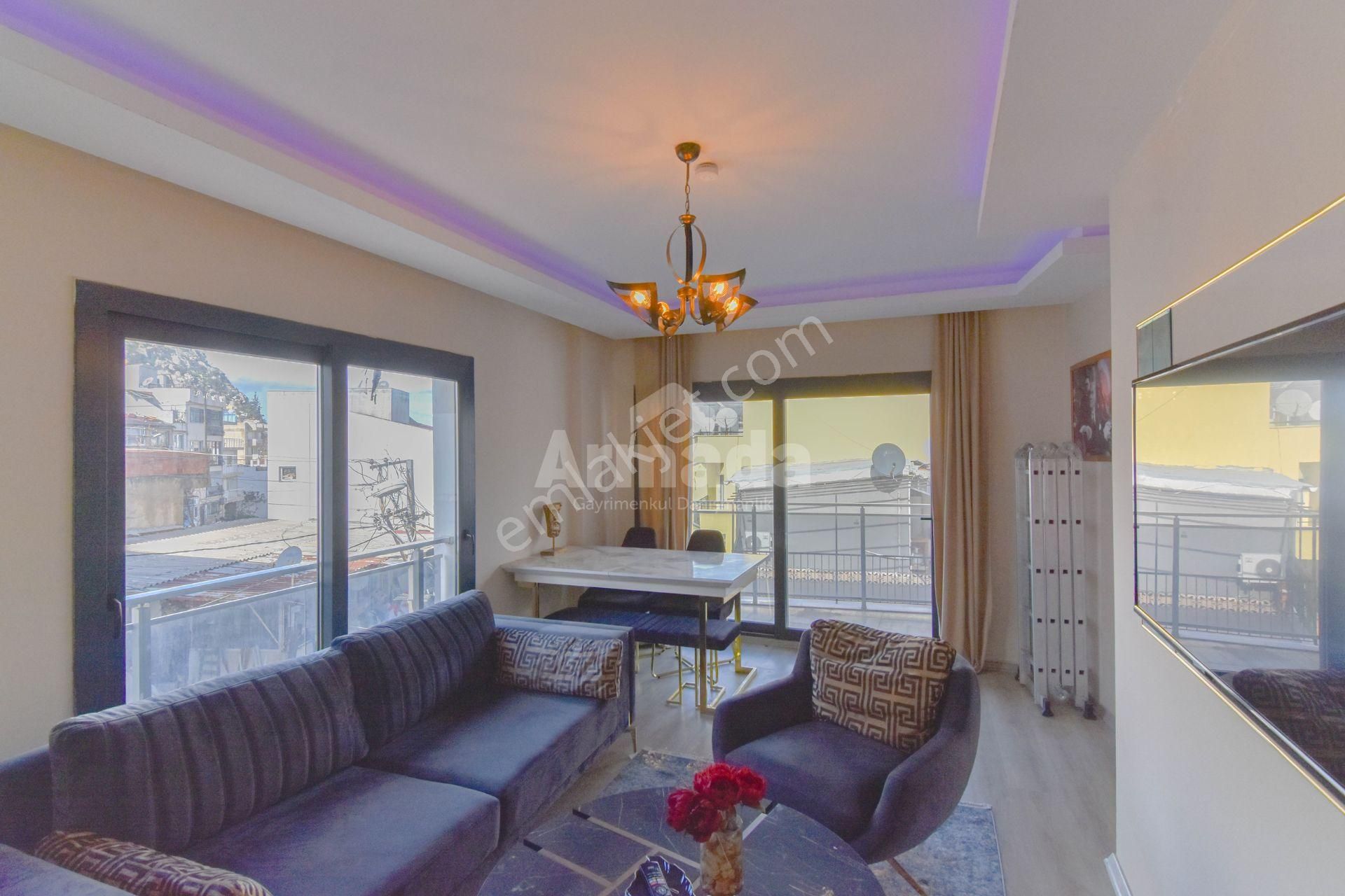 Kuşadası Merkez'de Satılık 1+1 Eşyalı Daire - Görsel 4