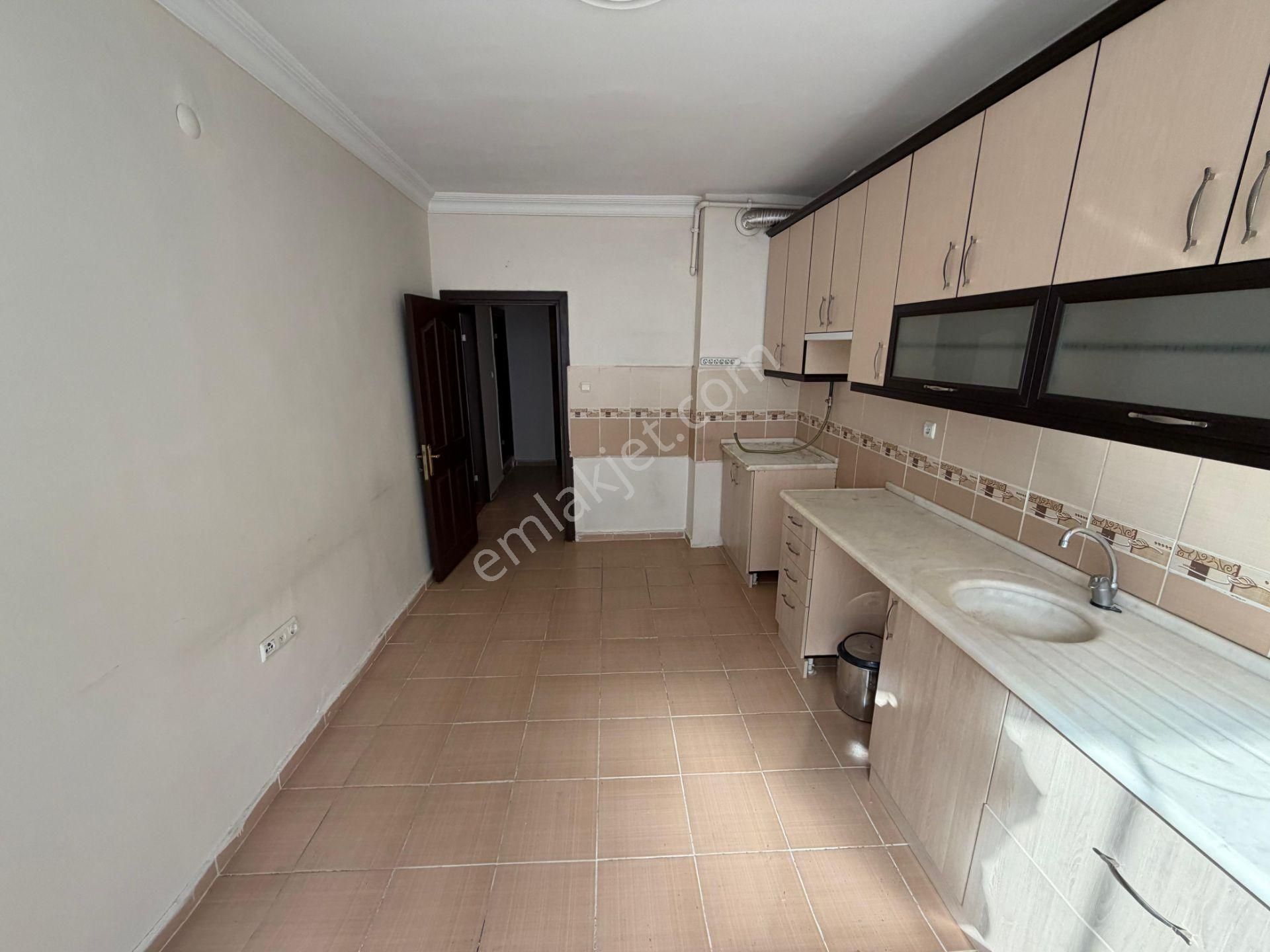 Akademi'den Espark Yakını Ara Kat Çift Balkonlu Geniş 3+1 - Görsel 9