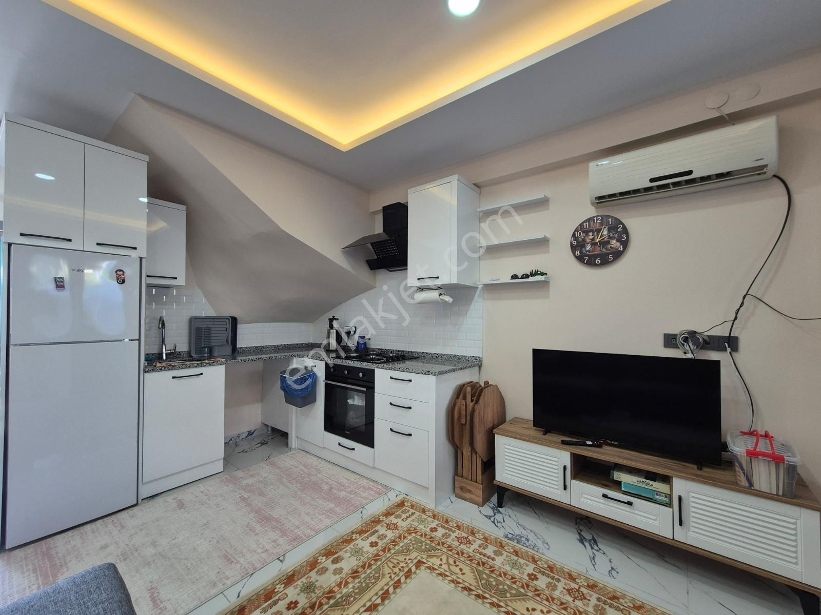 Kuşadası Hacıfeyzullah Mahallesi'nde 1+1 Bahçeli Dubleks Villa - Görsel 4