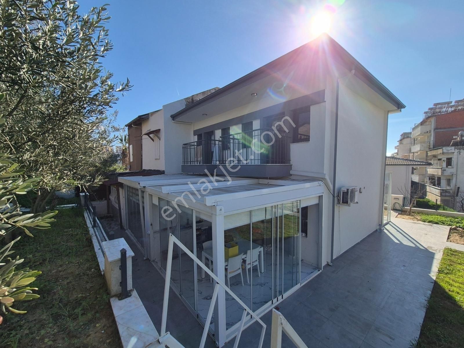 Kuşadası Hacıfeyzullah Mahallesi'nde 1+1 Bahçeli Dubleks Villa - Görsel 8