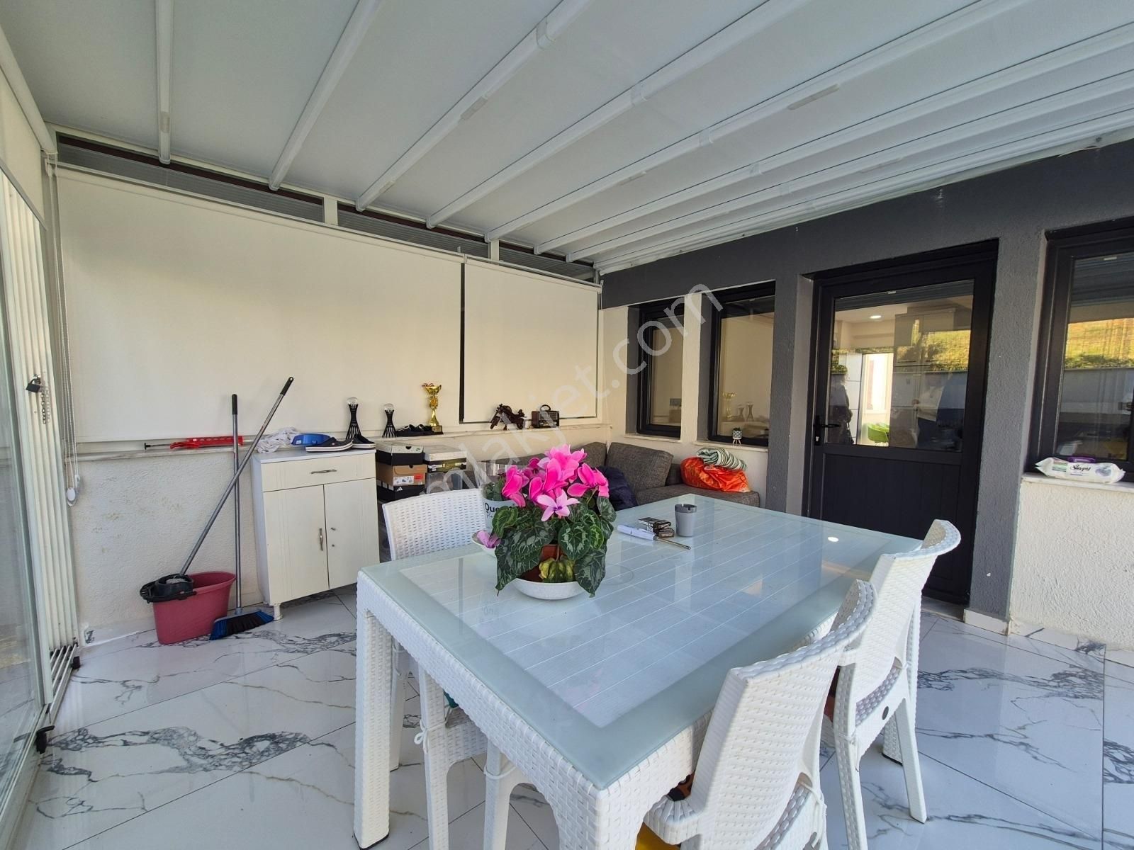 Kuşadası Hacıfeyzullah Mahallesi'nde 1+1 Bahçeli Dubleks Villa - Görsel 13