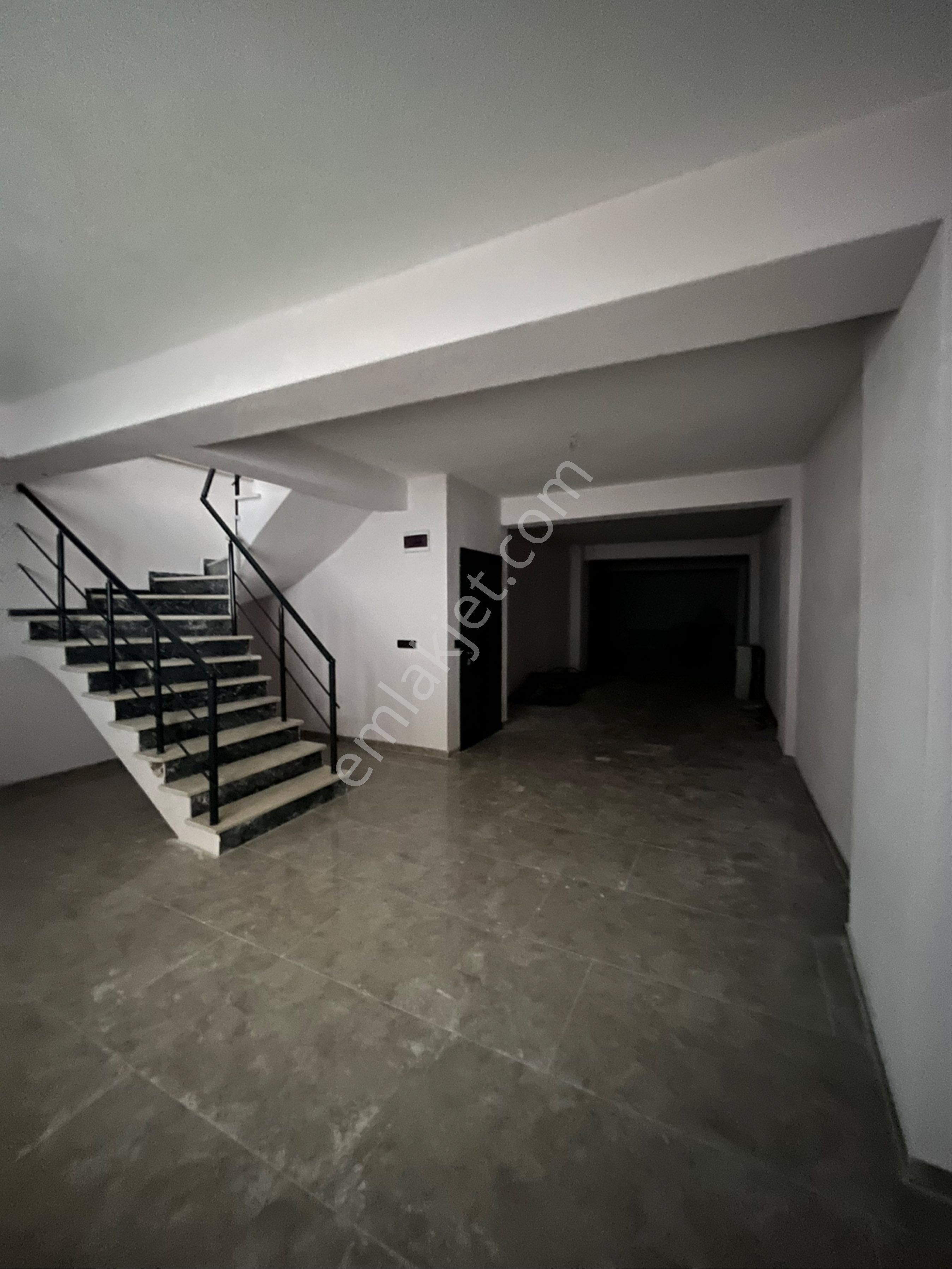 Mutlu Gayrimenkulden Kiralık Dükkan - Görsel 10