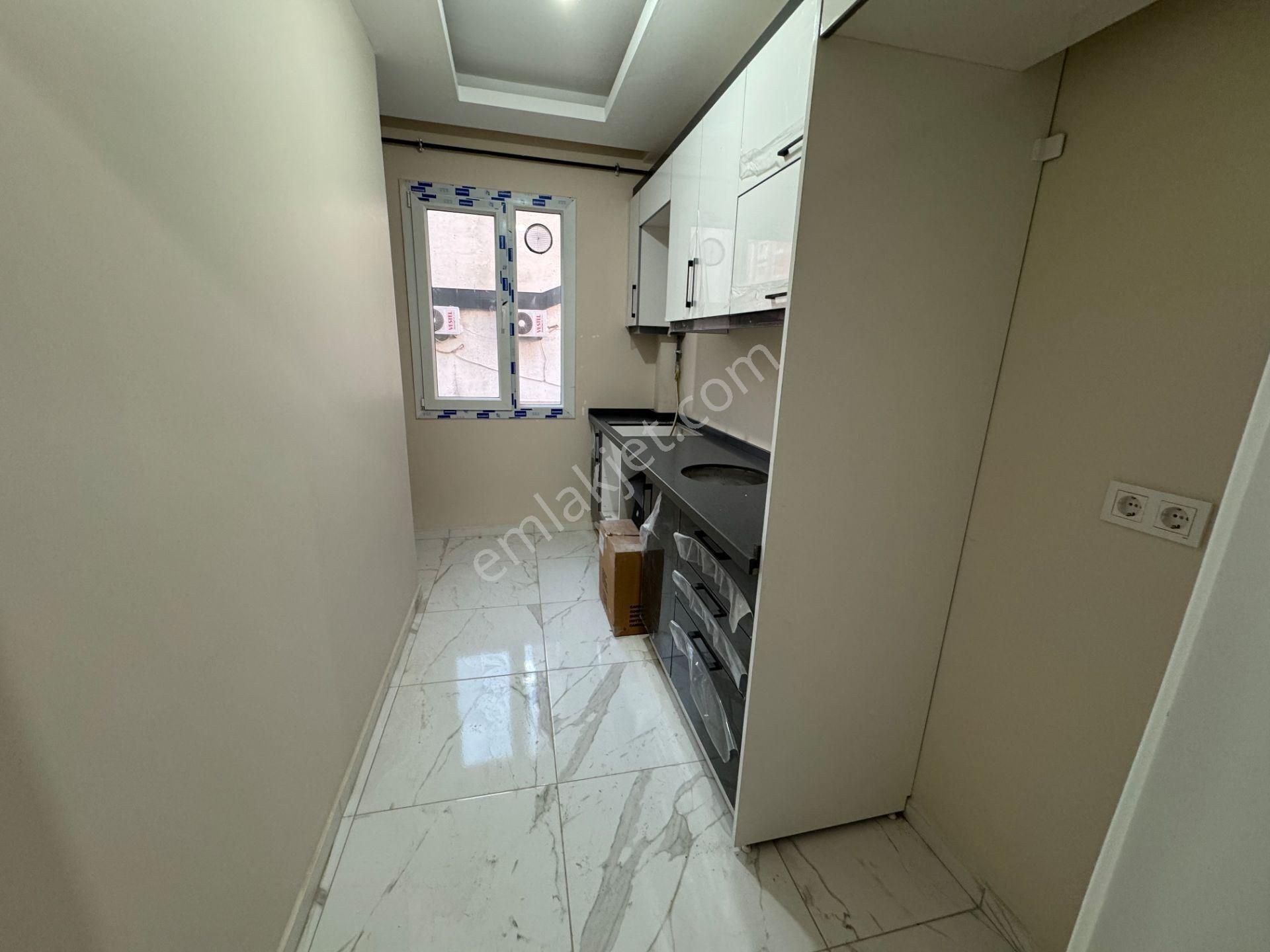 Ataşehir, İnönü Mh.19 Mayıs Cd Üzeri Metroya, Marketlere, 7tepe Üni'ye Yakın 1+1 - Görsel 13