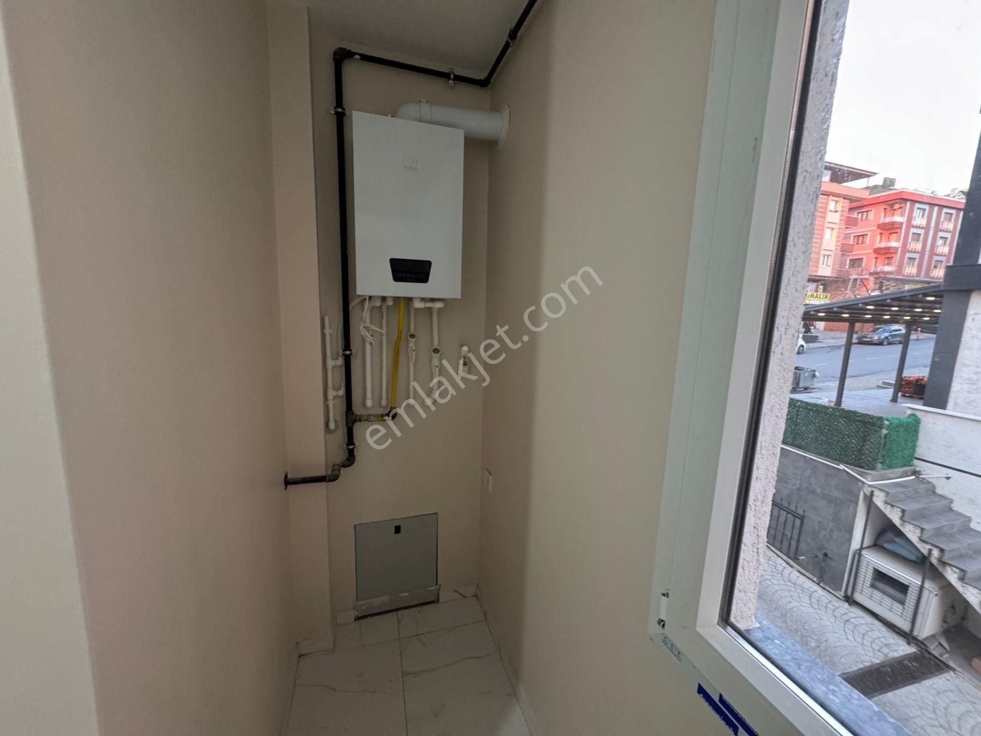 Ataşehir, İnönü Mh.19 Mayıs Cd Üzeri Metroya, Marketlere, 7tepe Üni'ye Yakın 1+1 - Görsel 17