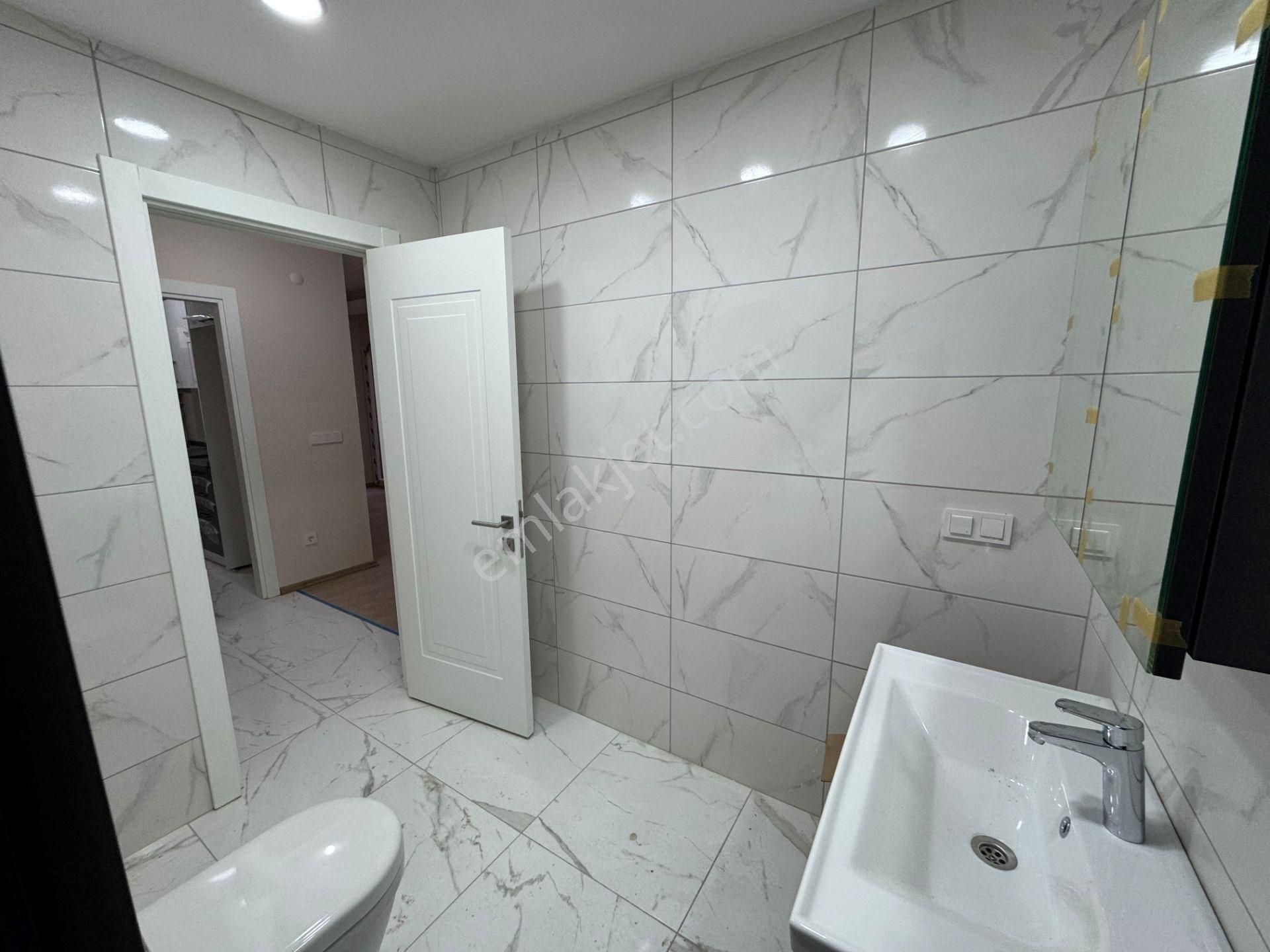 Ataşehir, İnönü Mh.19 Mayıs Cd Üzeri Metroya, Marketlere, 7tepe Üni'ye Yakın 1+1 - Görsel 19