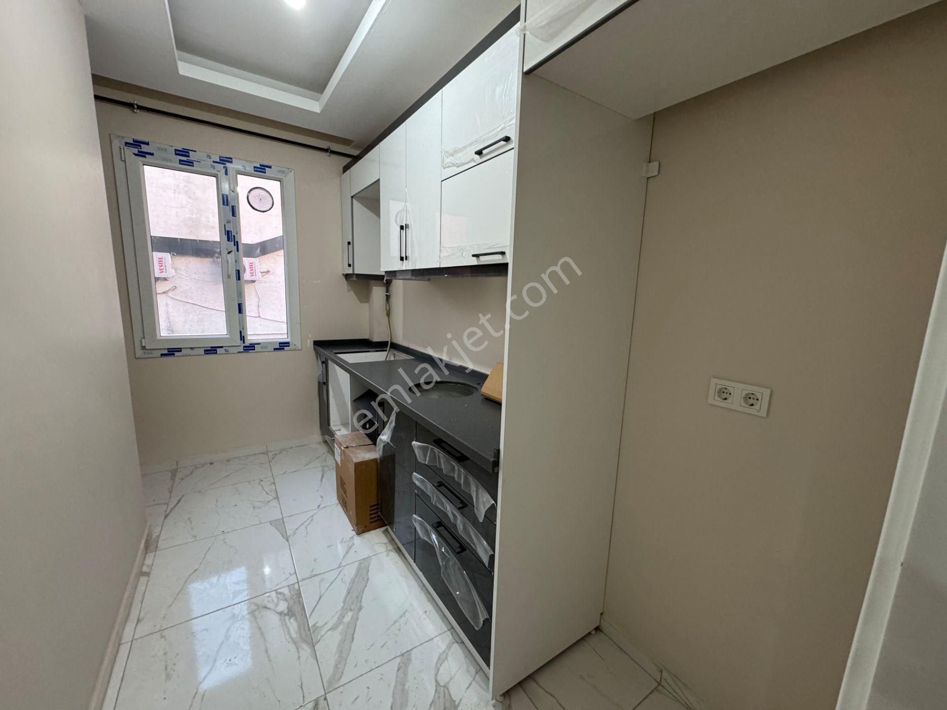 Ataşehir, İnönü Mh.19 Mayıs Cd Üzeri Metroya, Marketlere, 7tepe Üni'ye Yakın 1+1 - Görsel 14