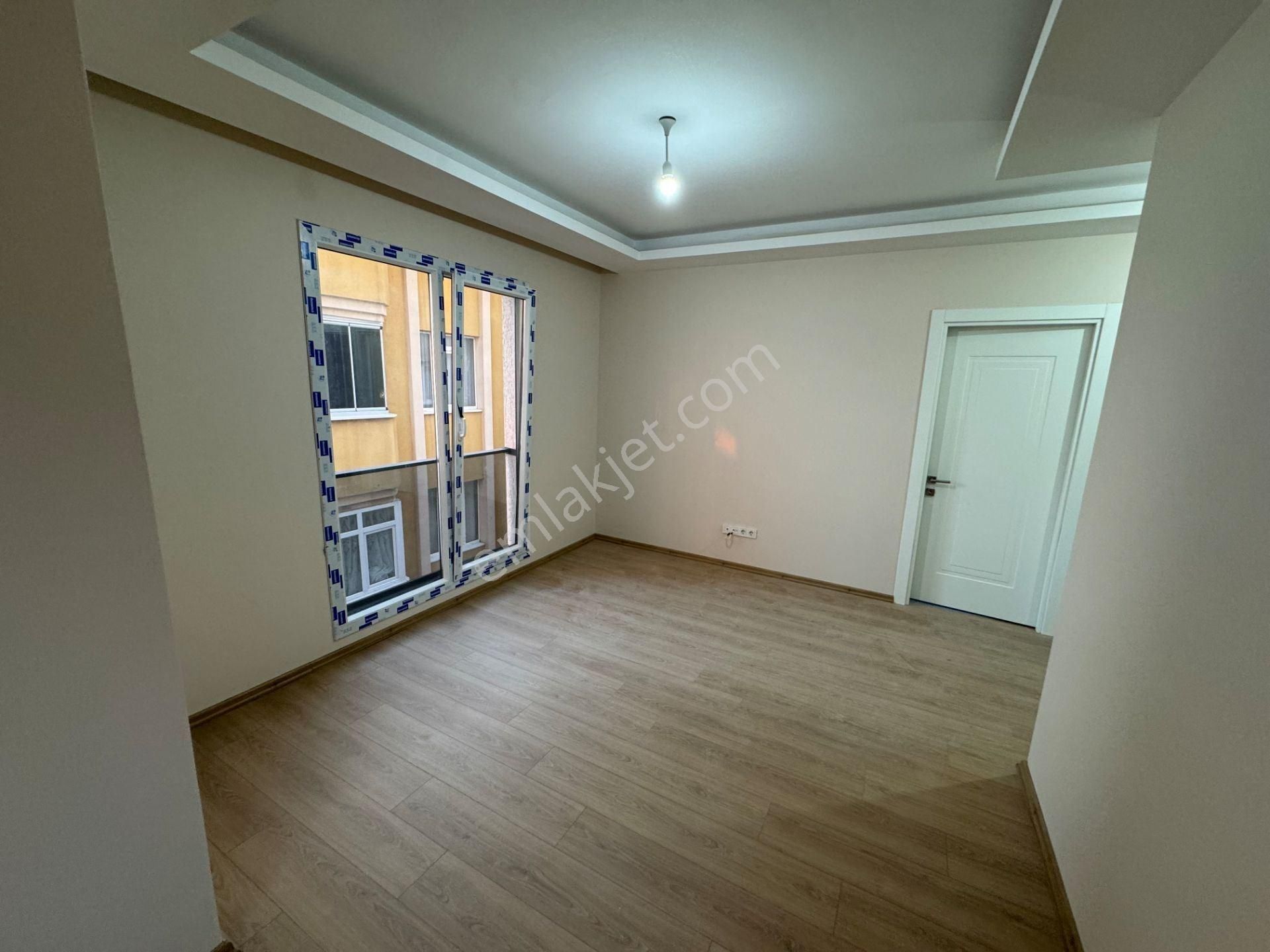 Ataşehir, İnönü Mh.19 Mayıs Cd Üzeri Metroya, Marketlere, 7tepe Üni'ye Yakın 1+1 - Görsel 11