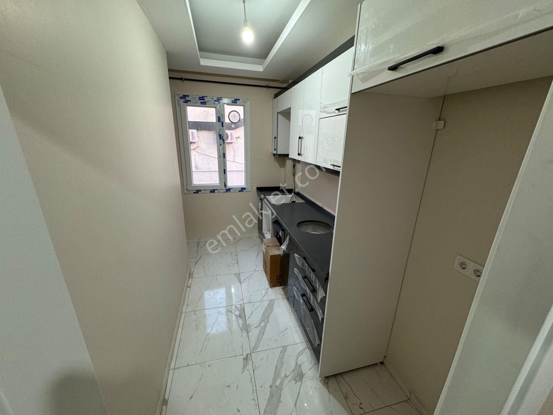 Ataşehir, İnönü Mh.19 Mayıs Cd Üzeri Metroya, Marketlere, 7tepe Üni'ye Yakın 1+1 - Görsel 16