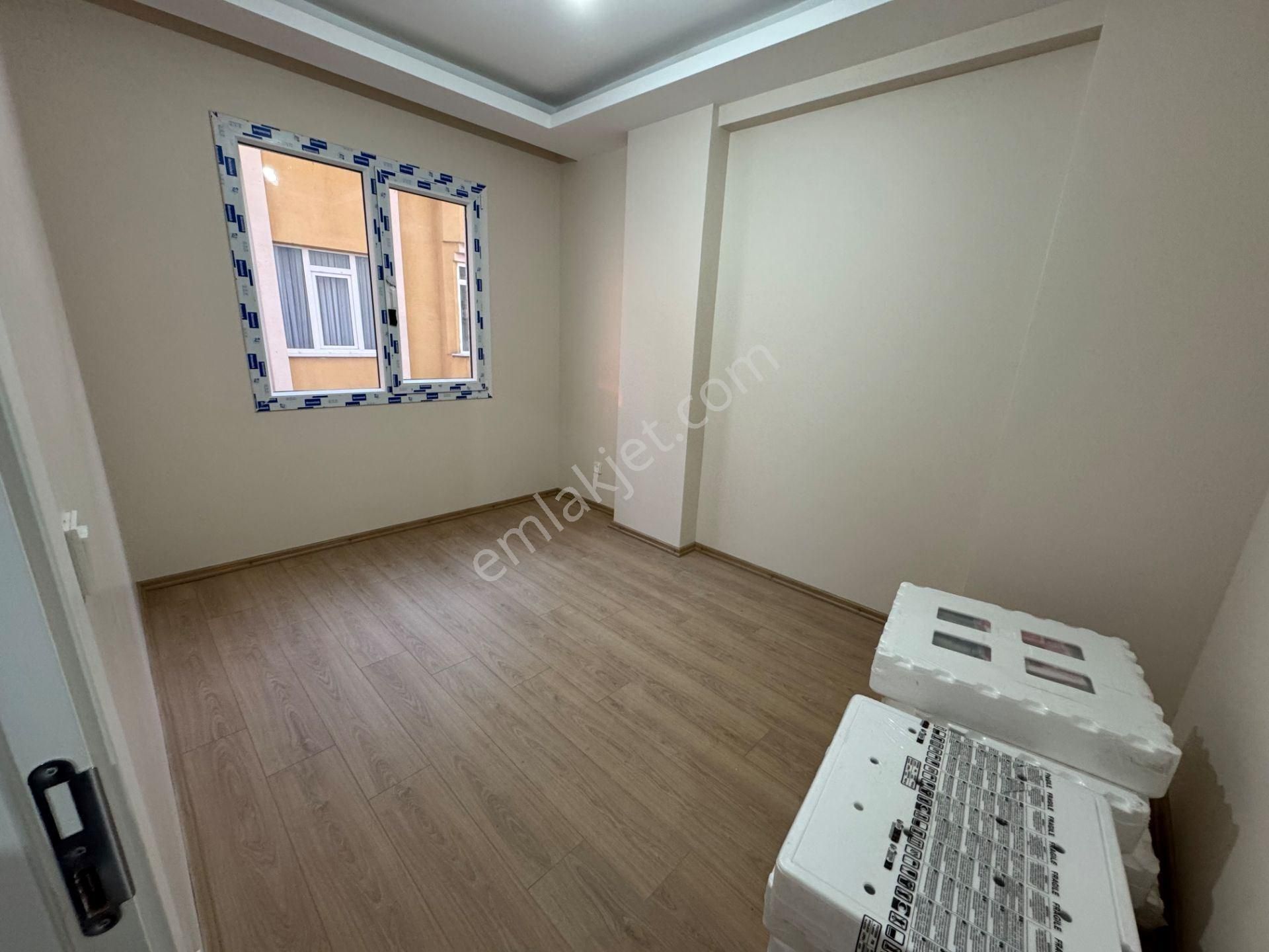 Ataşehir, İnönü Mh.19 Mayıs Cd Üzeri Metroya, Marketlere, 7tepe Üni'ye Yakın 1+1 - Görsel 9