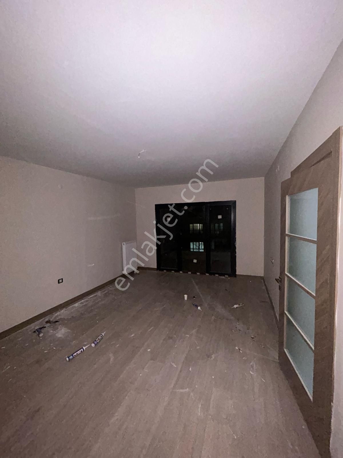Adana Sarıçam Göztepe Tokilerinde 3+1 Yıllık Kiralık Okula Markete Dolmuşa Yakın Daire - Görsel 5