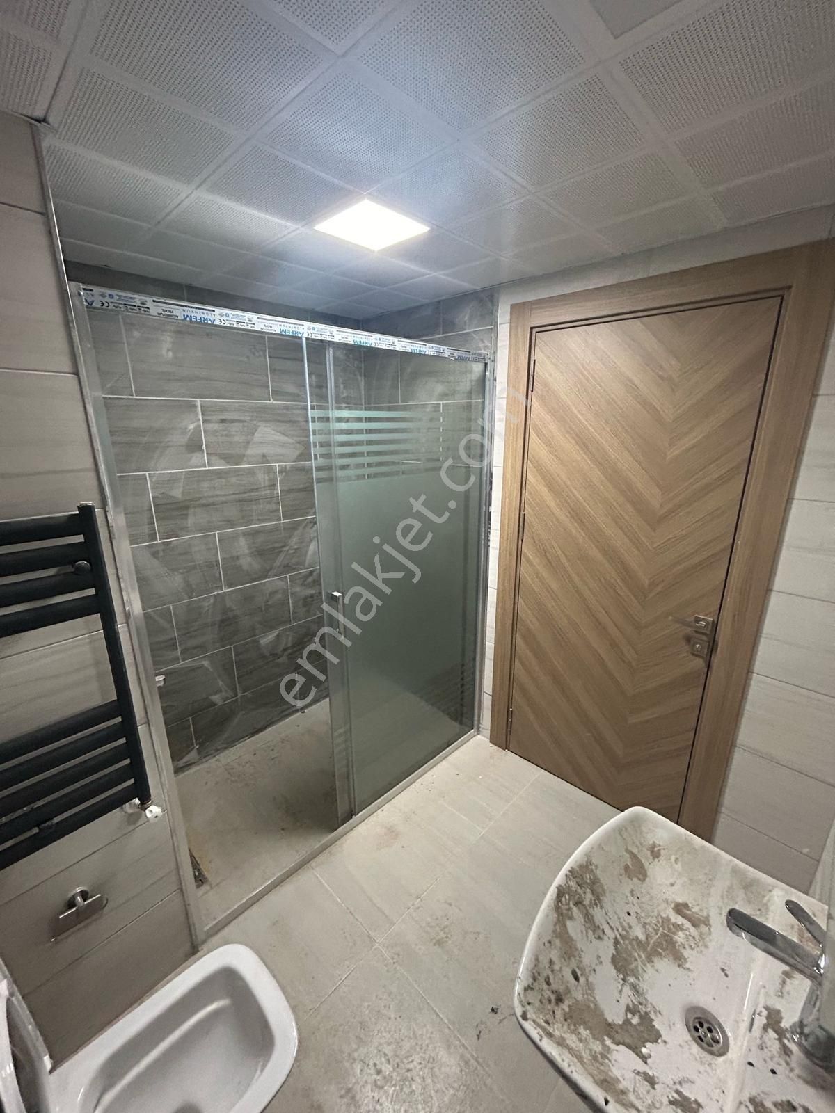 Adana Sarıçam Göztepe Tokilerinde 3+1 Yıllık Kiralık Okula Markete Dolmuşa Yakın Daire - Görsel 6