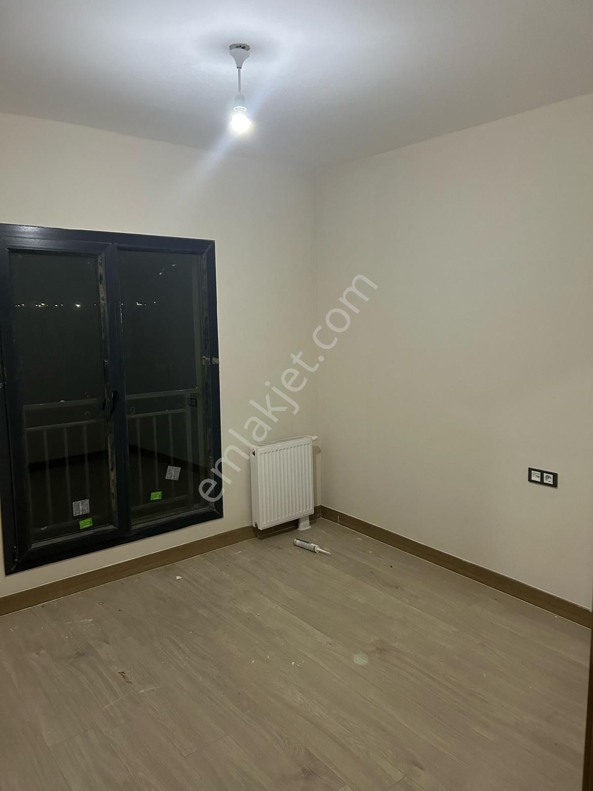 Adana Sarıçam Göztepe Tokilerinde 3+1 Yıllık Kiralık Okula Markete Dolmuşa Yakın Daire - Görsel 3