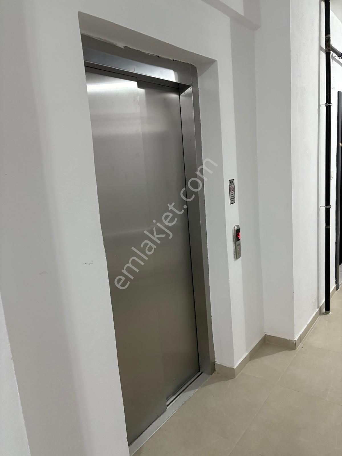 Thor'dan Tarsus Atatürk Mahallesinde Doğalgazlı 3+1kiralık Daire - Görsel 4