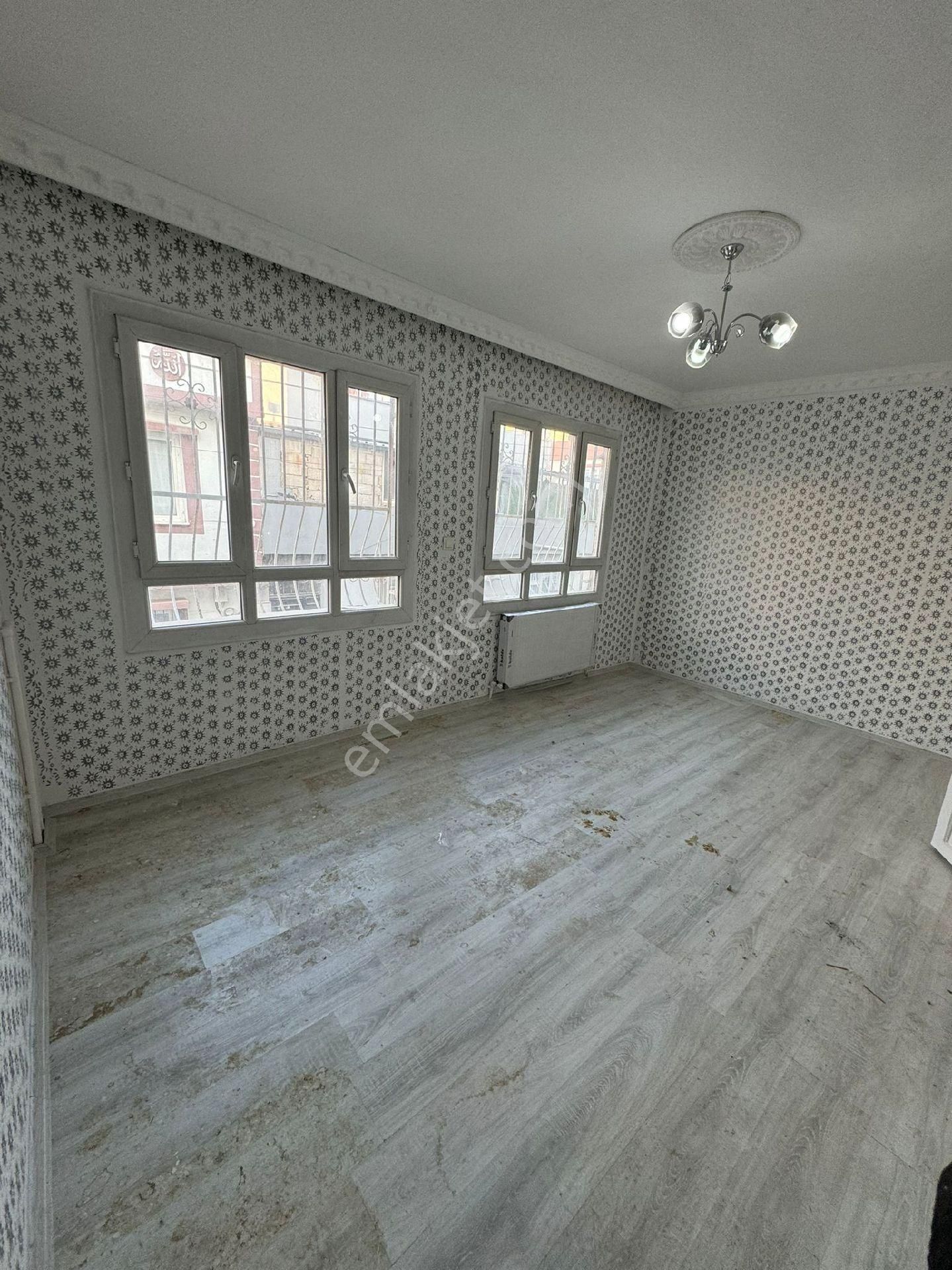 Bilge Emlaktan Güneşde Satlık 2+0 Daire - Görsel 3