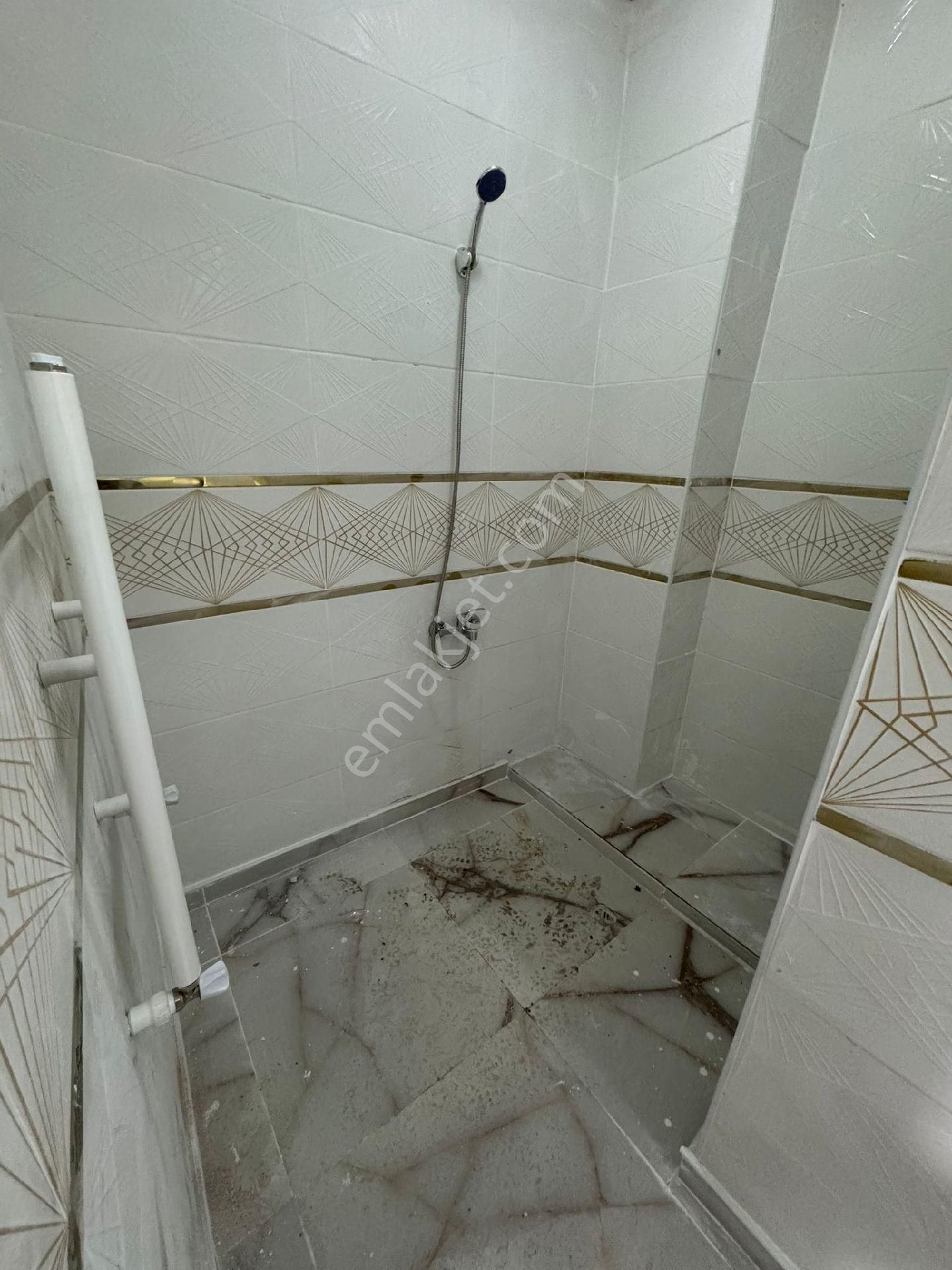 Bilge Emlaktan Güneşde Satlık 2+0 Daire - Görsel 4