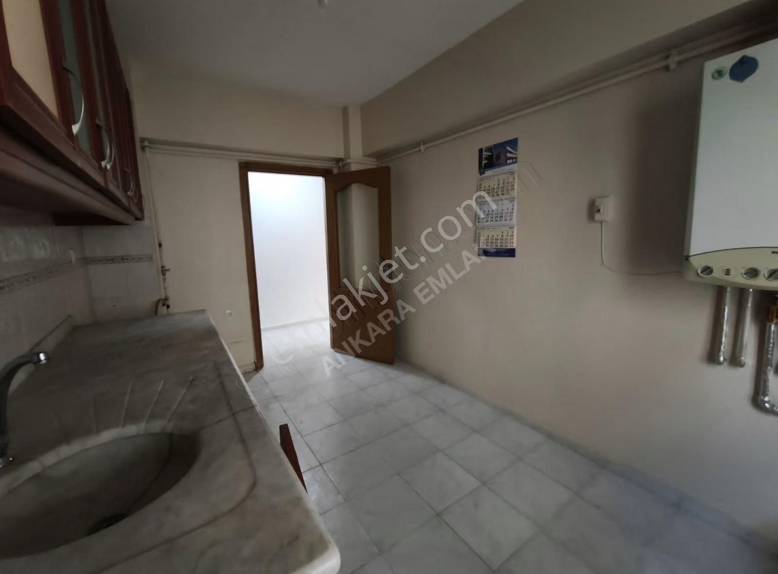 Ankara Emlaktan Kiralık Ara Kat 3+1 Bağımsız Salon - Görsel 10