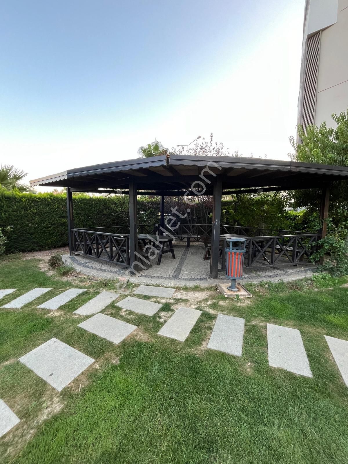 Çiçekpark Sitesi'ndeotoparklı,havuzlu,7/24 Güvenlikli Lüks Daire - Görsel 3