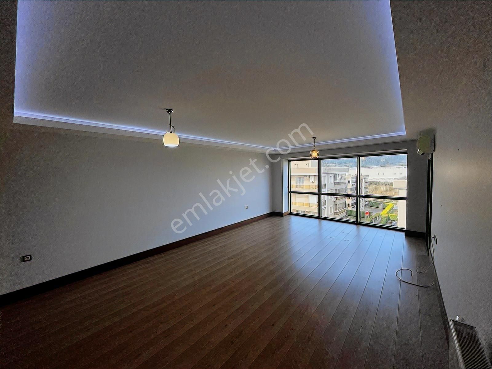 Çiçekpark Sitesi'ndeotoparklı,havuzlu,7/24 Güvenlikli Lüks Daire - Görsel 6