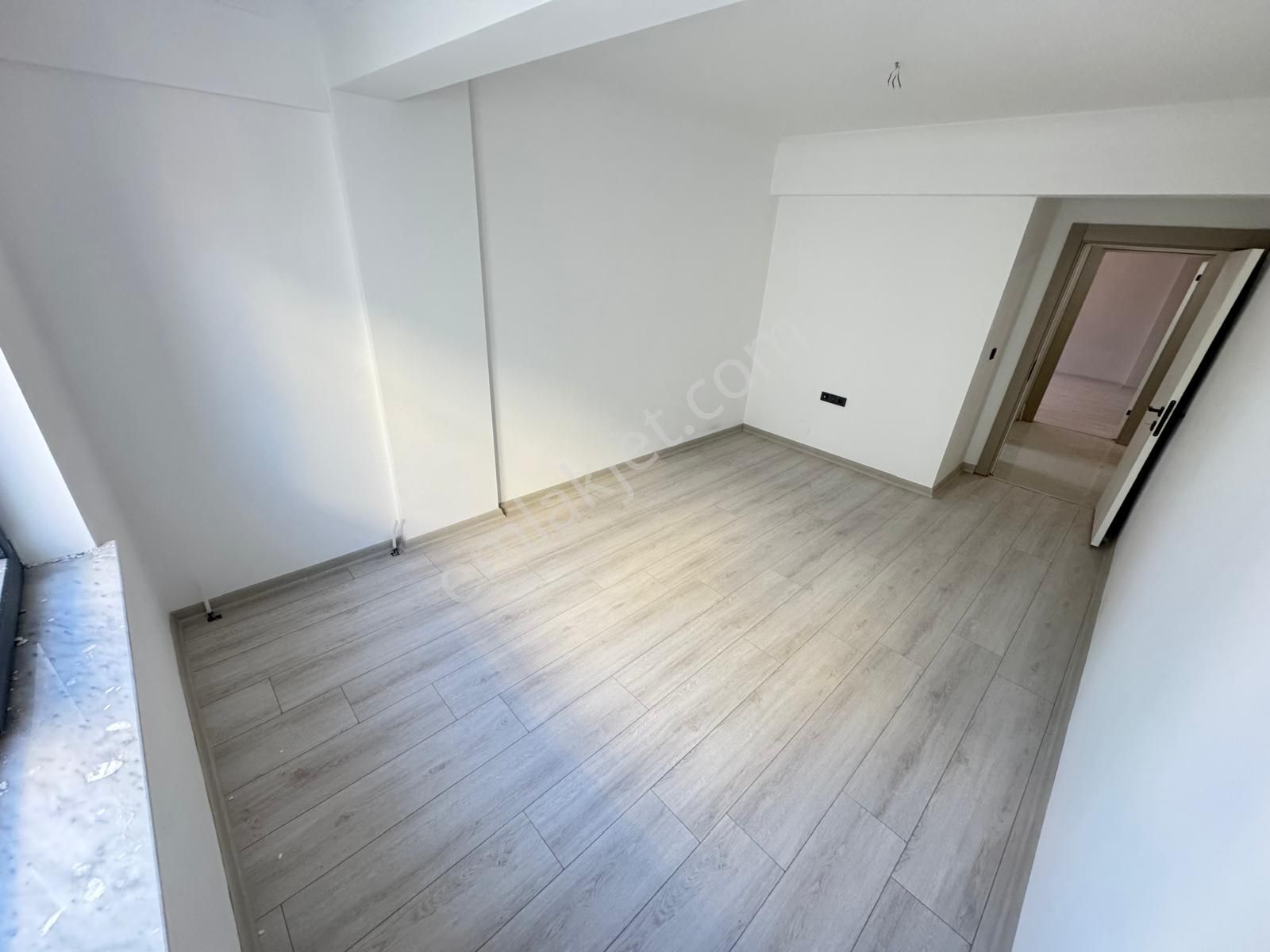 Hayal ! Den Pınarbaşı Mh'de Sıfır Binada E. Banyolu Katta Ful Yapılı 3+1 Cam Balkonlu Daire ! - Görsel 14