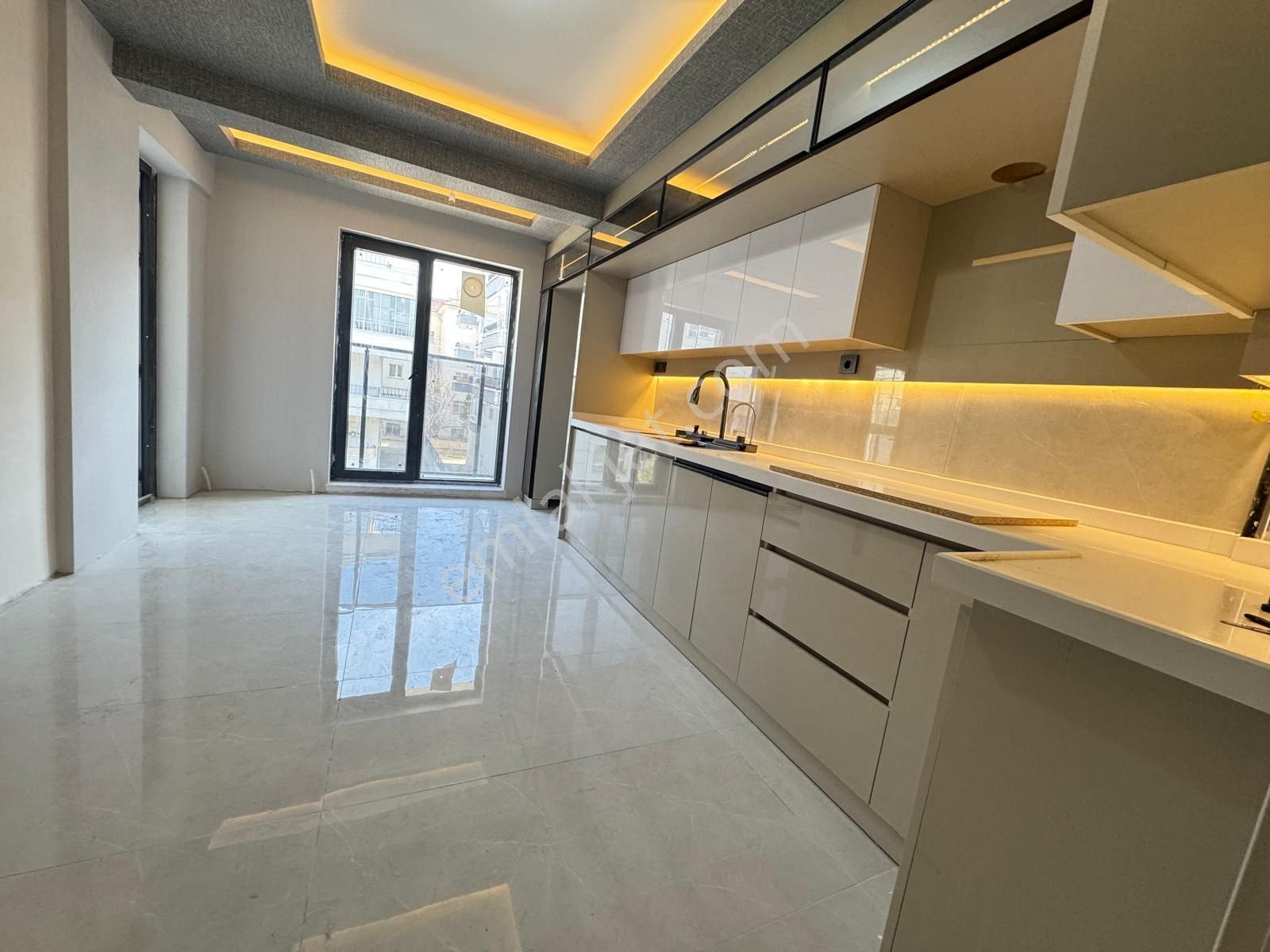 Hayal ! Den Pınarbaşı Mh'de Sıfır Binada E. Banyolu Katta Ful Yapılı 3+1 Cam Balkonlu Daire ! - Görsel 5