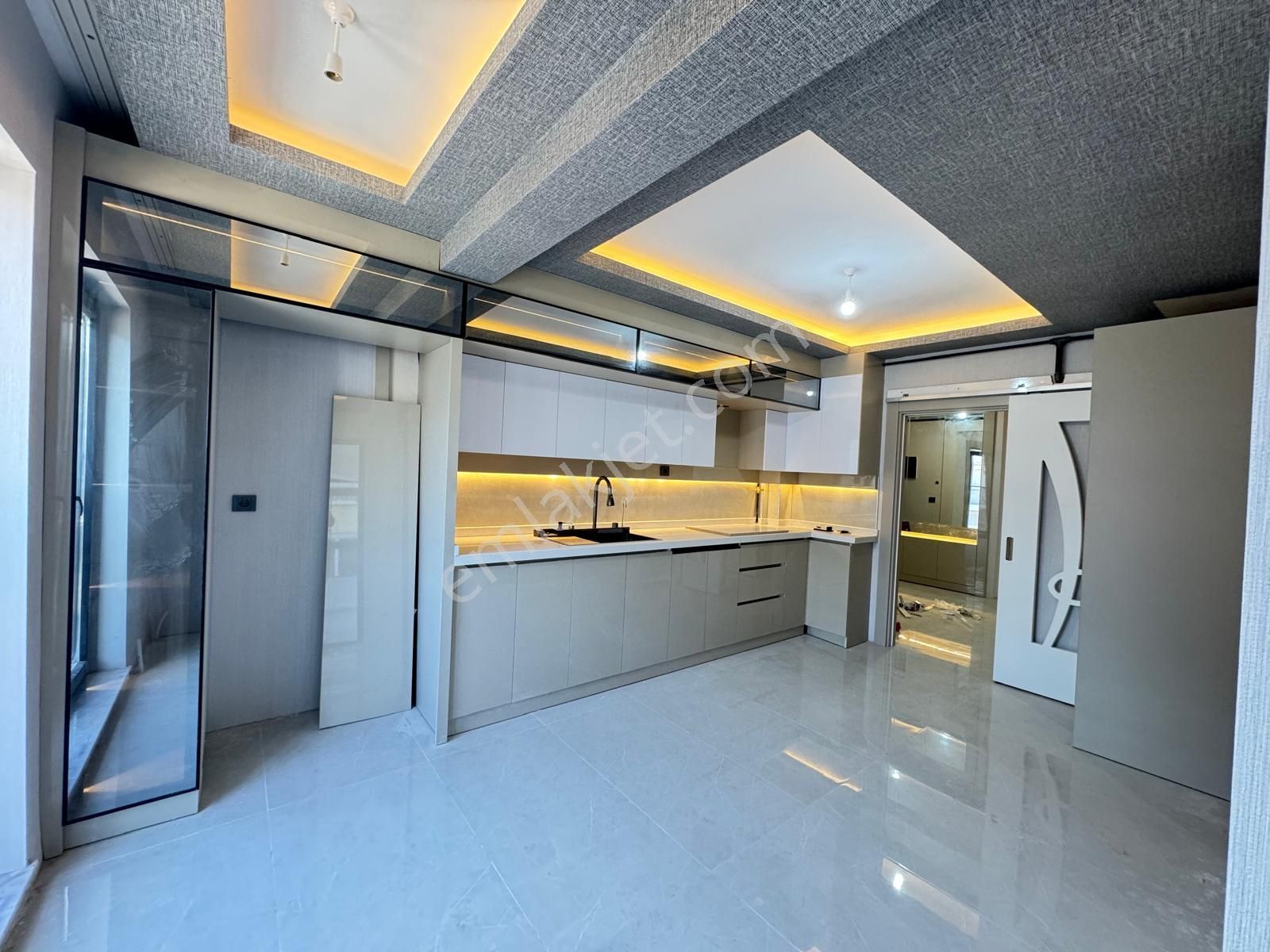 Hayal ! Den Pınarbaşı Mh'de Sıfır Binada E. Banyolu Katta Ful Yapılı 3+1 Cam Balkonlu Daire ! - Görsel 2