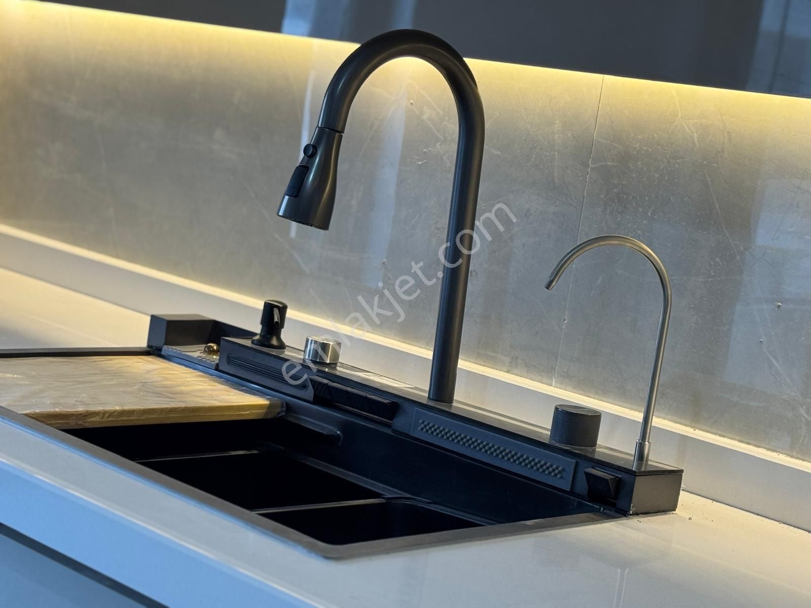 Hayal ! Den Pınarbaşı Mh'de Sıfır Binada E. Banyolu Katta Ful Yapılı 3+1 Cam Balkonlu Daire ! - Görsel 8