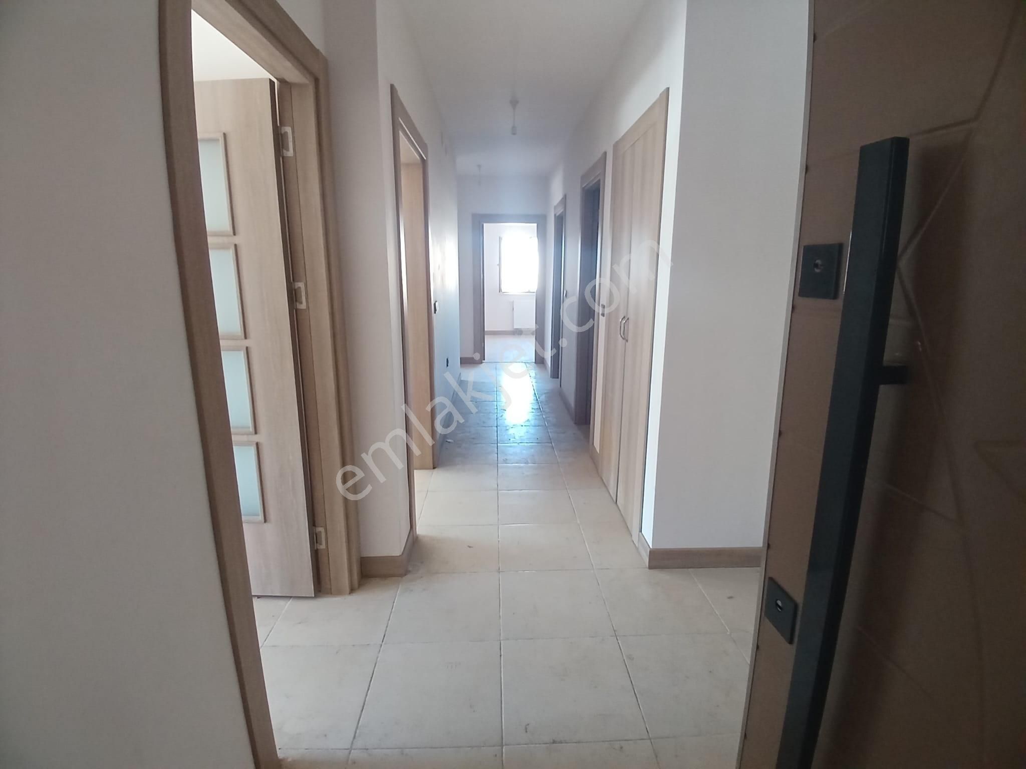 Adana Sarıçam Buruk Tokilerde Yola Yakın Otobüs Duraklarına Yakın Zemin Kat 2+1 Kiralık - Görsel 14