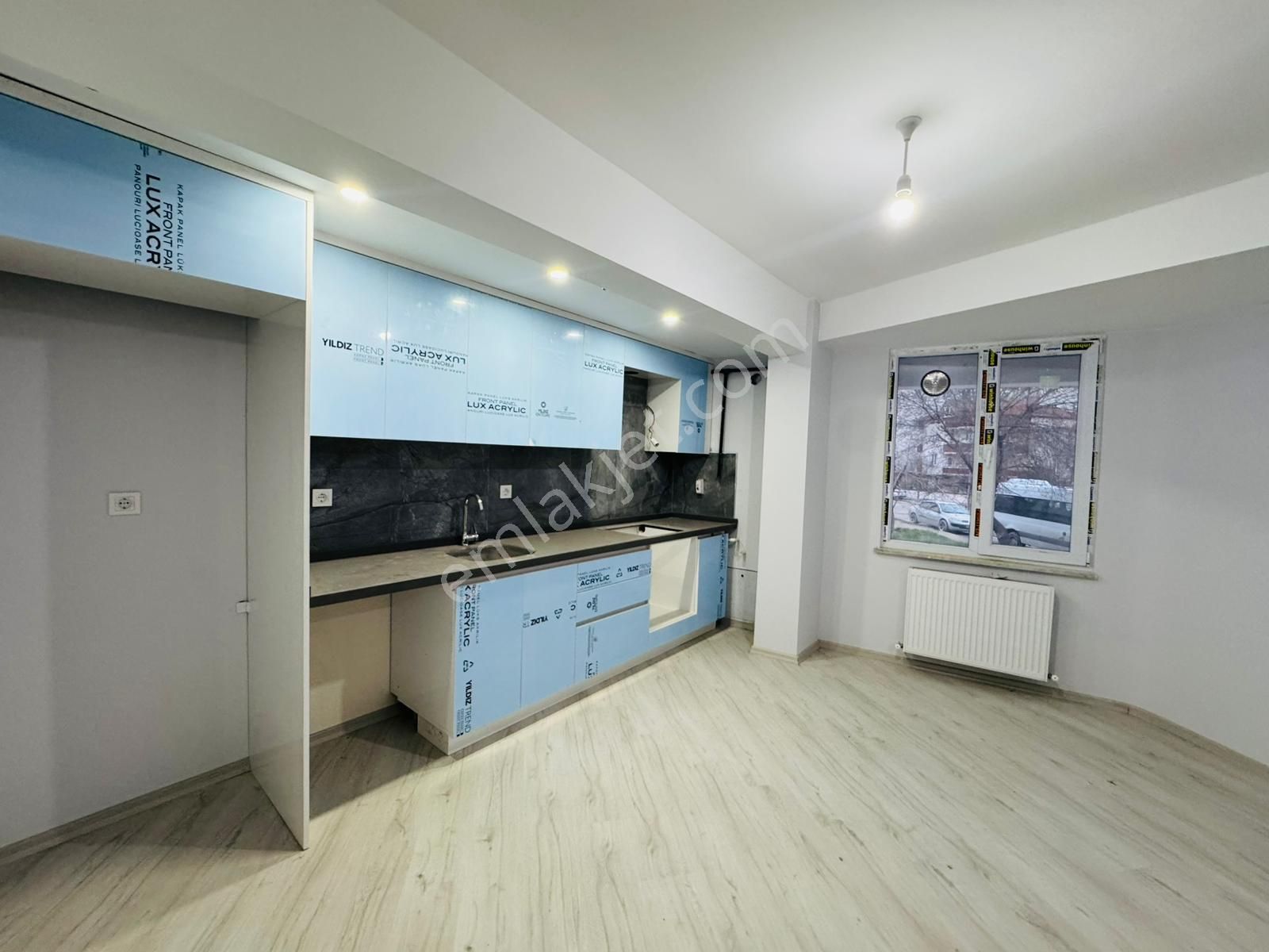 İster Yatırım İster Oturum__ Merkezi Konum'da_iskanlı__sıfır 1+1 - Görsel 5