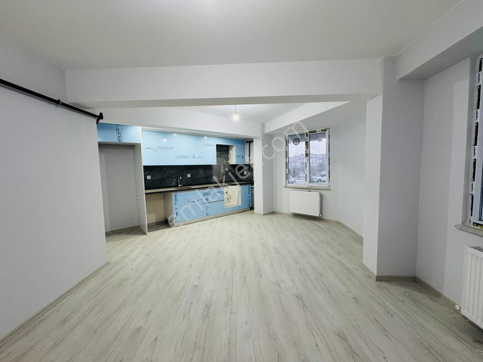 İster Yatırım İster Oturum__ Merkezi Konum'da_iskanlı__sıfır 1+1 - Görsel 8