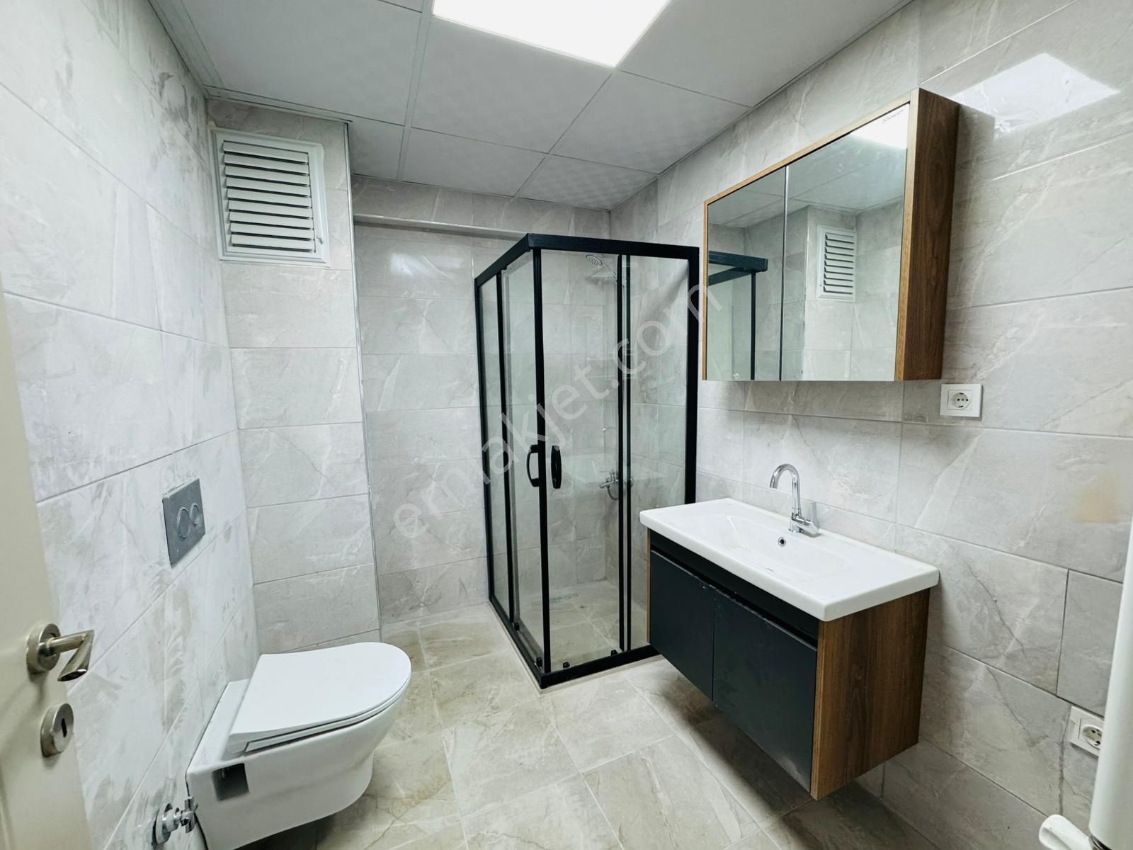 İster Yatırım İster Oturum__ Merkezi Konum'da_iskanlı__sıfır 1+1 - Görsel 14