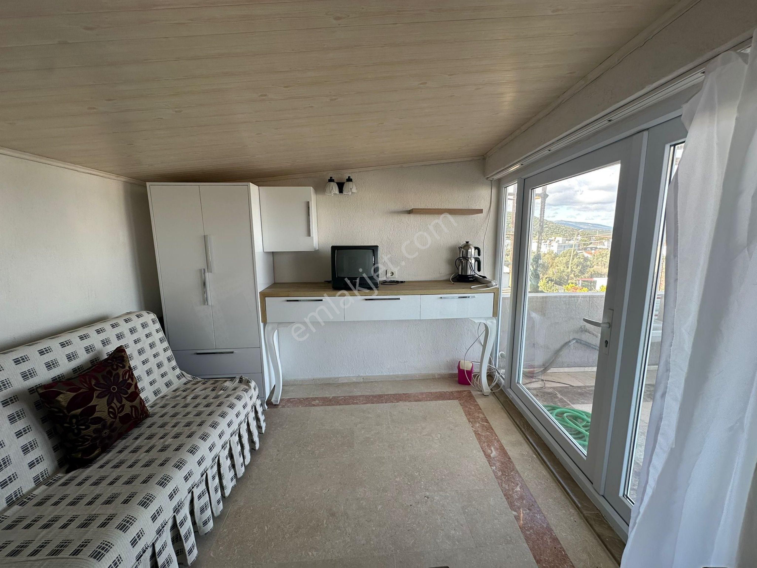 Urla İçmelerde 3+2 Doğa Ve Deniz Manzaralı Satılık Triplex Villa - Görsel 20